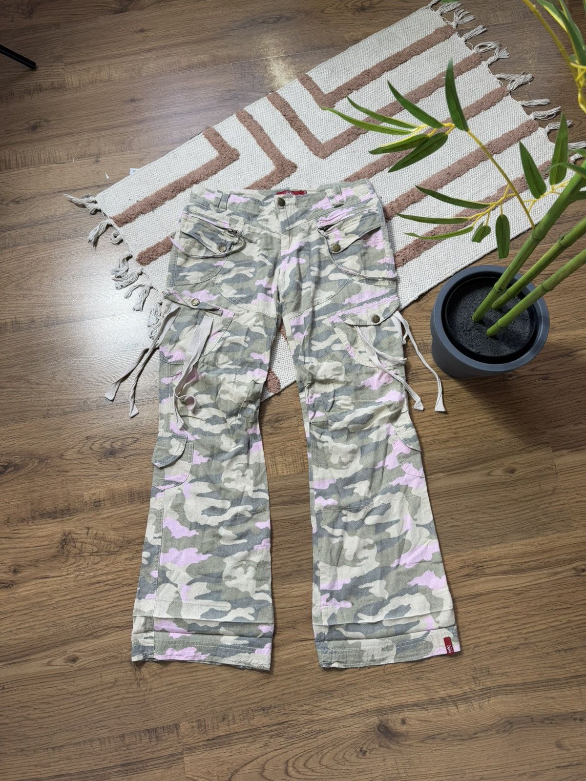 Vintage VINTAGE CAMOUFLAGE 2000s CUTE PINK STRIPED PANTS Size 27" / US 4 / IT 40 - 3 Thumbnail
