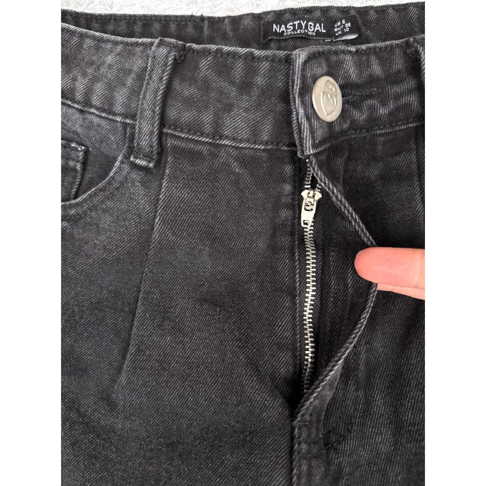 Nasty Gal Nasty Gal Jeans Women 6 Black Denim Wide-Leg High Rise Cotton Raw Hem 28x31 Womens Size 28" / US 6 / IT 42 - 5 Thumbnail