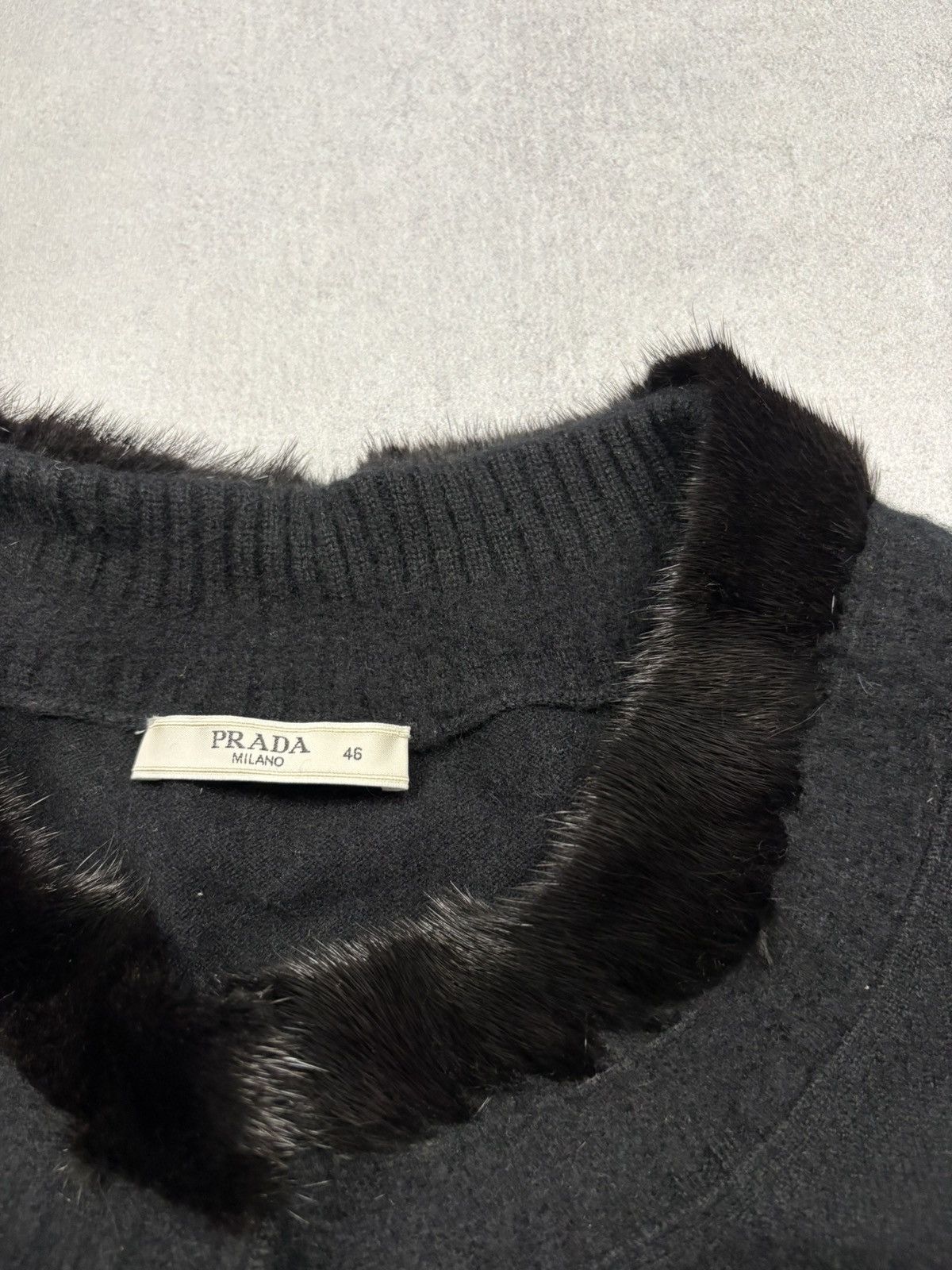 Prada Prada Milano Cashmere Cardigan Mink Fur Collar Black Size 46 Size L / US 10 / IT 46 - 10 Thumbnail