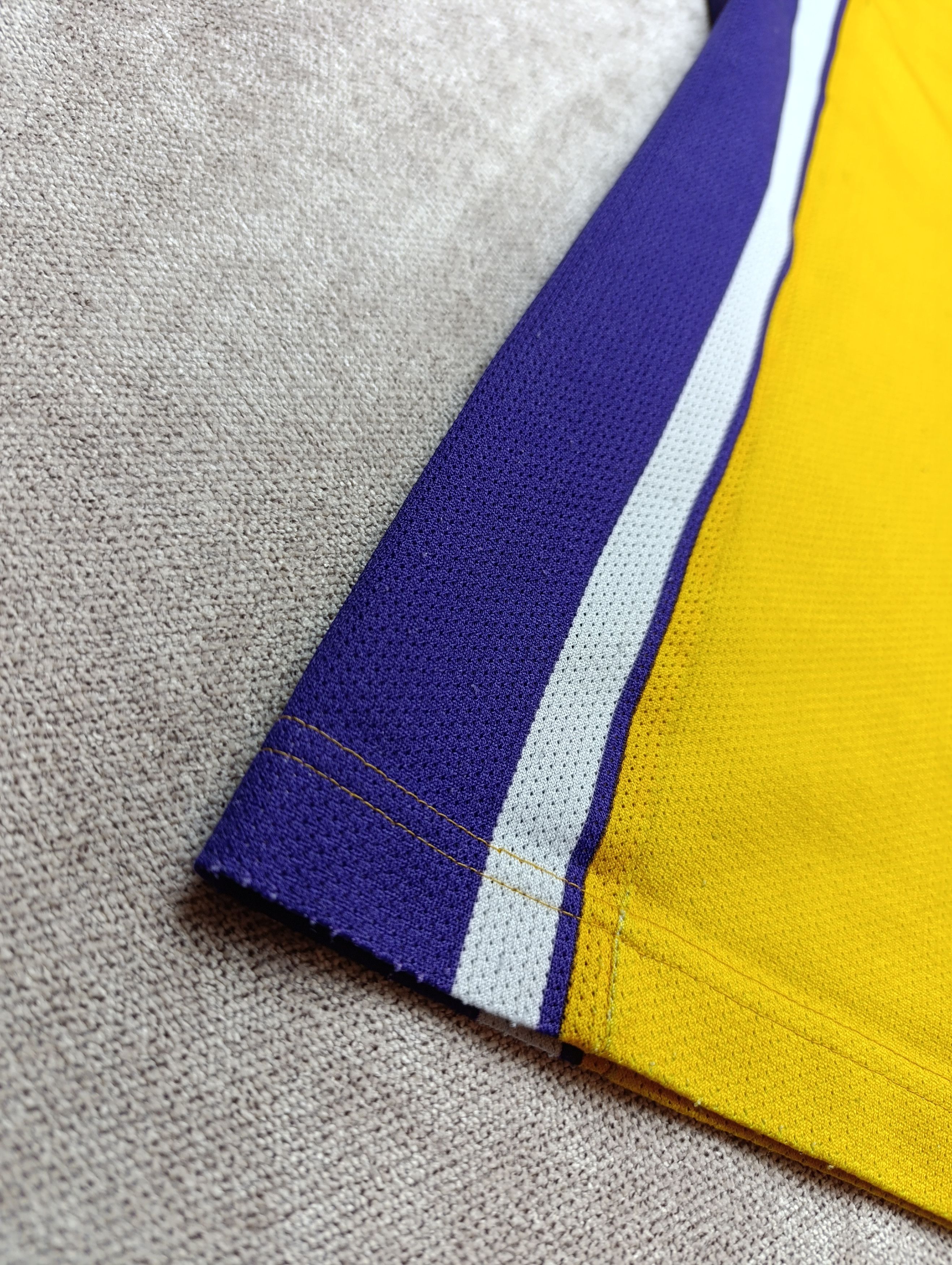 Champion LOS ANGELES LAKERS BASKETBALL JERSEY CHAMPION NBA BRYANT Size US L / EU 52-54 / 3 - 8 Thumbnail