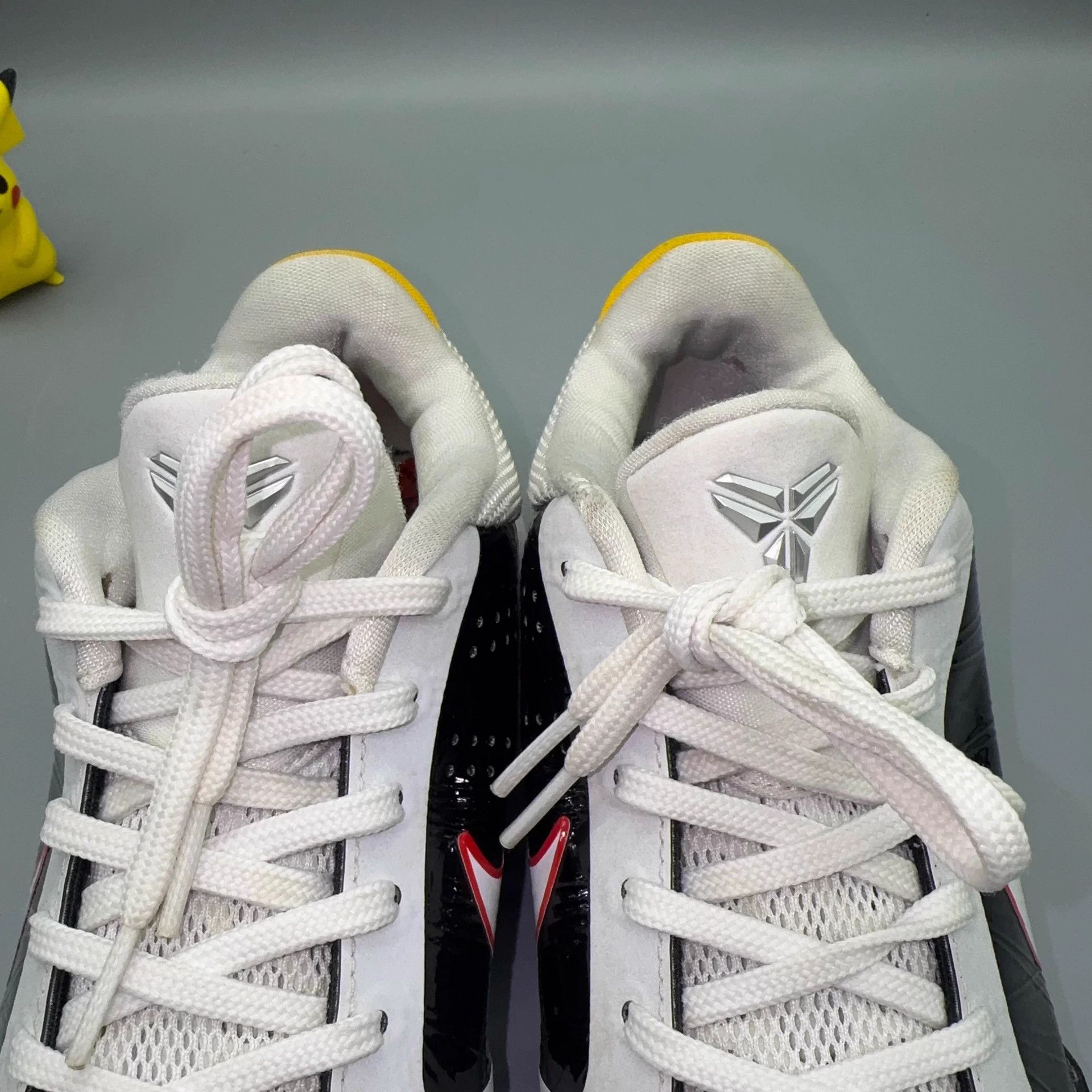Nike Nike Kobe 5 White Dragon Black/White 42 Size US 9 / EU 42 - 8 Thumbnail