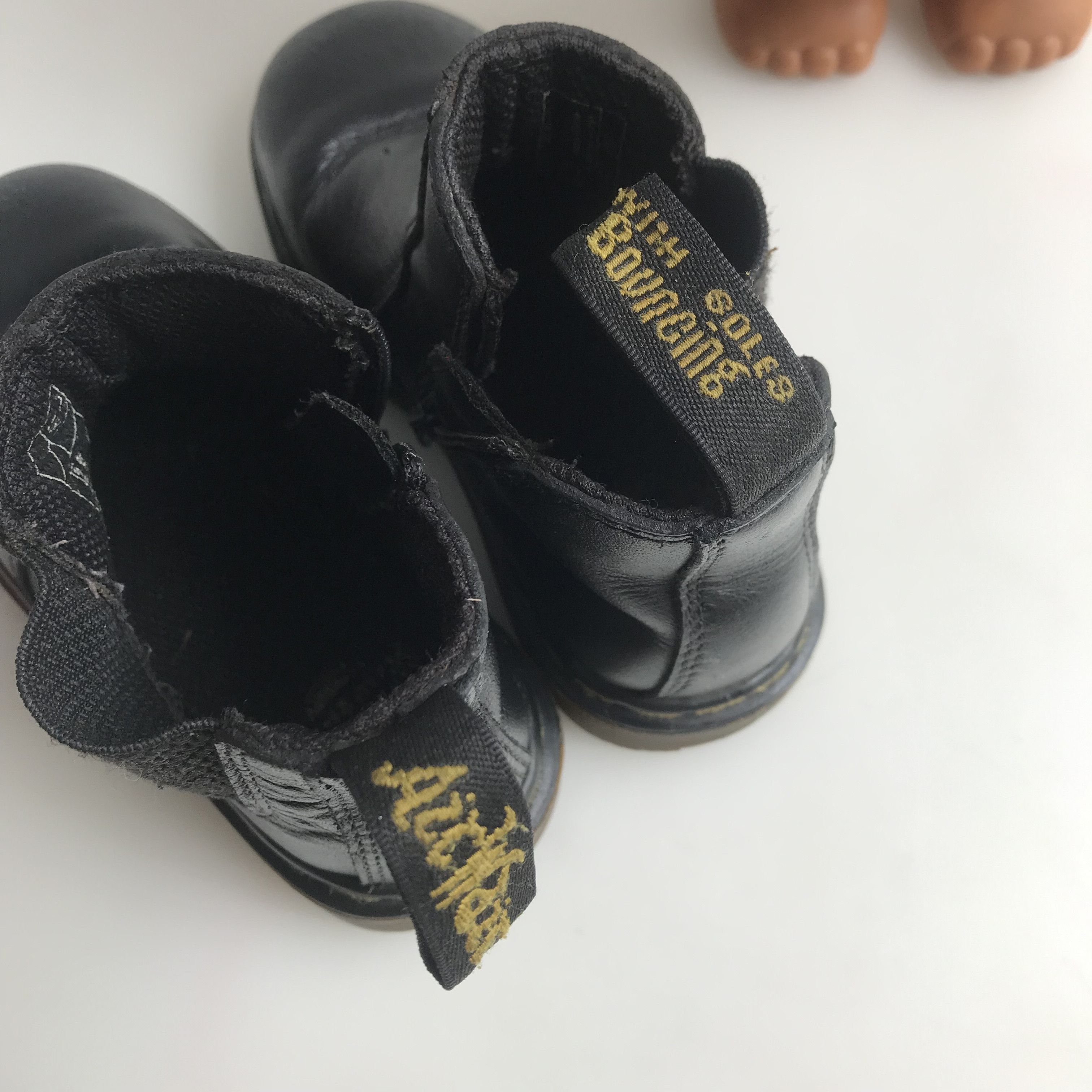 Dr. Martens Dr Martens kids boots Chelsea Boots Black Smooth leather Size US 5 / EU 37 - 10 Thumbnail