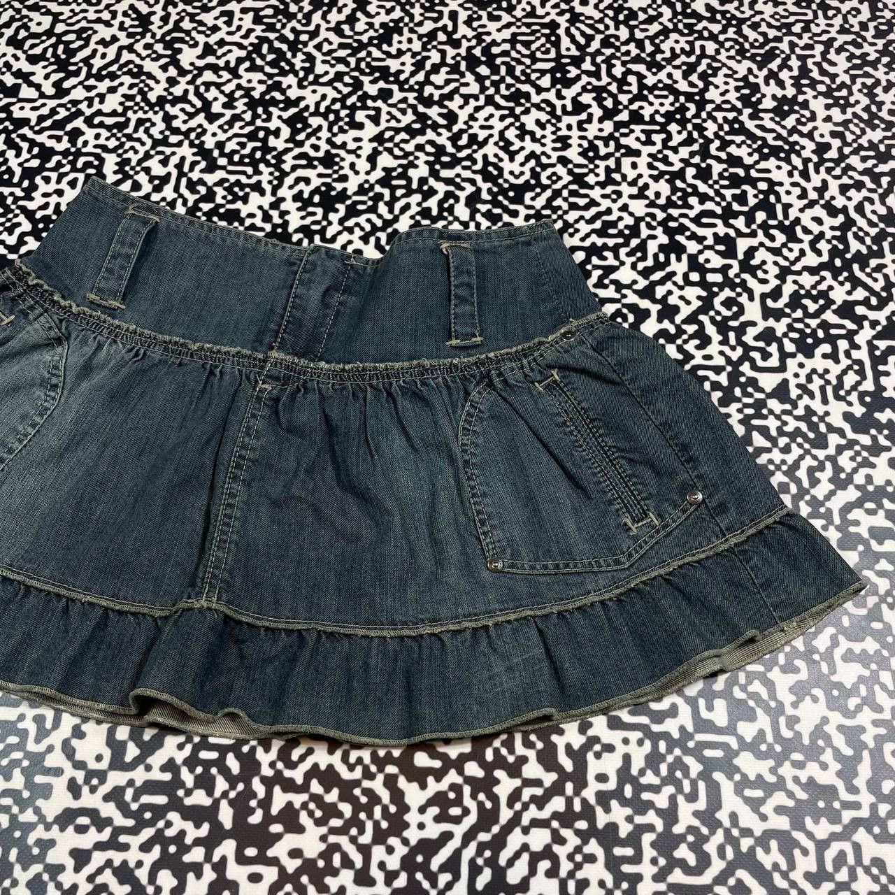 Japanese Brand Vintage Y2K Japanese Flared Retro Mini Skirt Hysteric Style Size 28" / US 6 / IT 42 - 6 Thumbnail