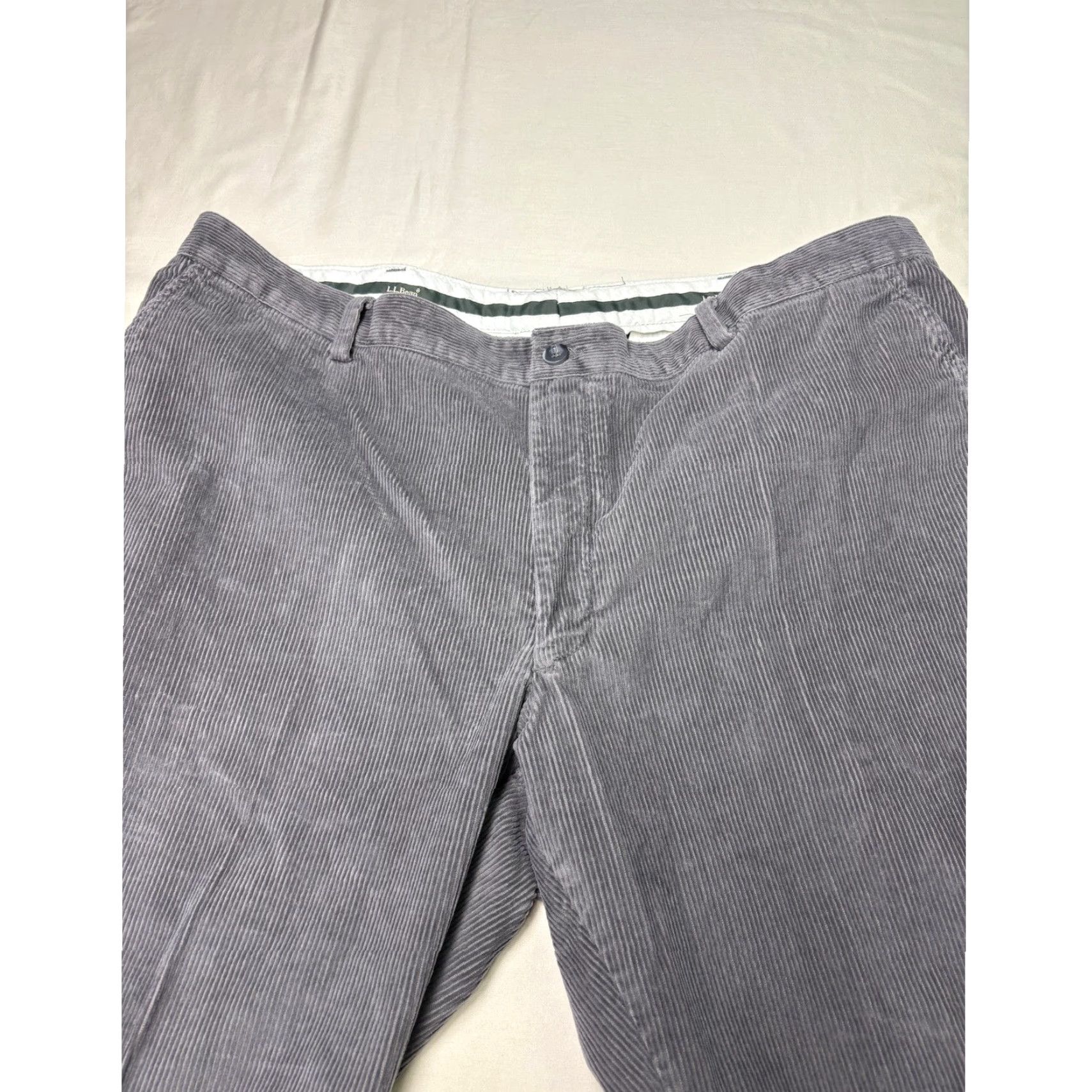 Vintage L.L. Bean Mens Gray Corduroy Pants Classic Khakis 44x28 Cotton Stretch 5-Pocket Workwear Casual Mens Size US 44 / EU 60 - 2 Thumbnail