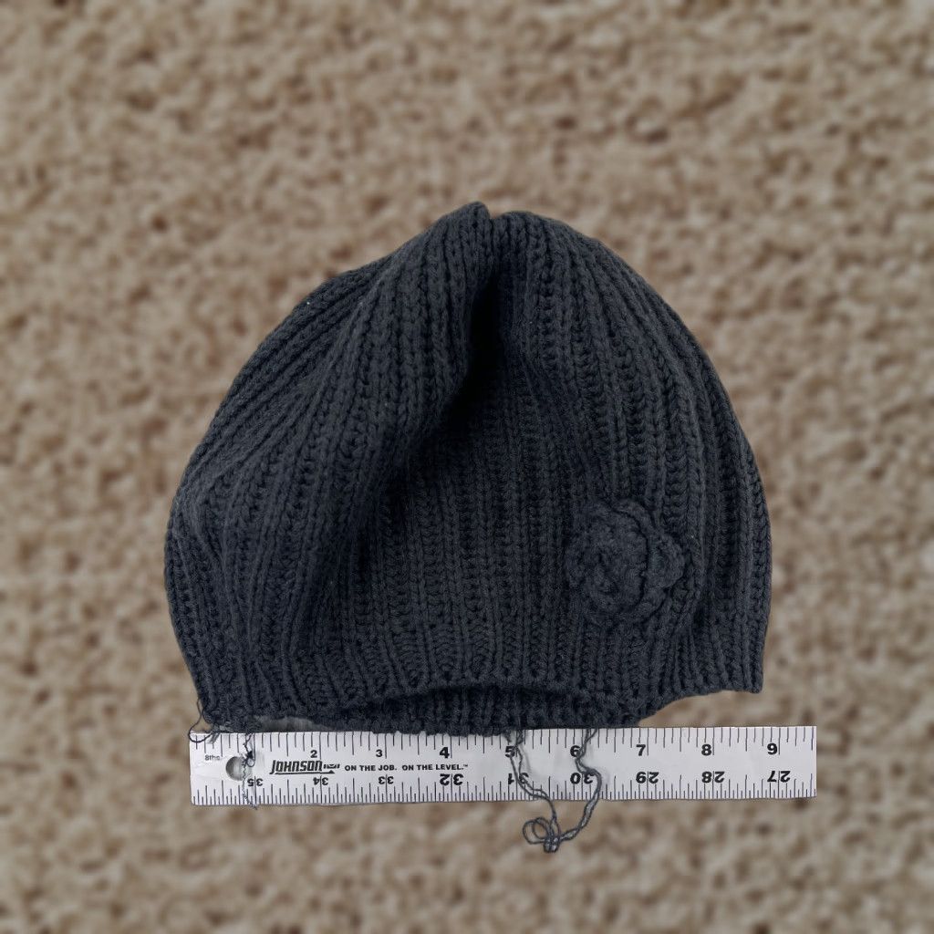Vintage Floral Gray Beanie Womens One Size Knit Acrylic Casual Ski Hat Size ONE SIZE - 1 Thumbnail