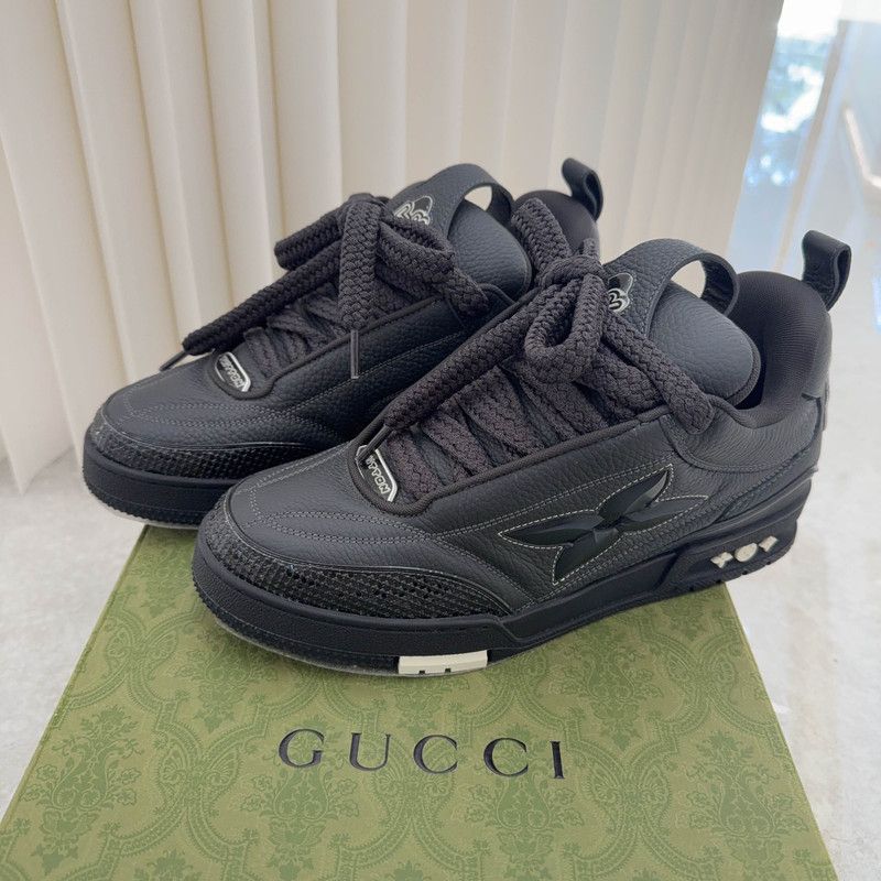 Louis Vuitton Louis Vuitton Black Low Top Skate Shoes 0079 Size US 8 / EU 41 - 1 Thumbnail
