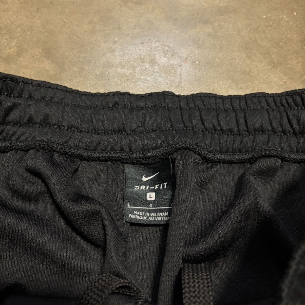 Nike Nike Iowa Hawkeyes Track Sweatpants DriFit On Field Swoosh Size US 32 / EU 48 - 8 Thumbnail