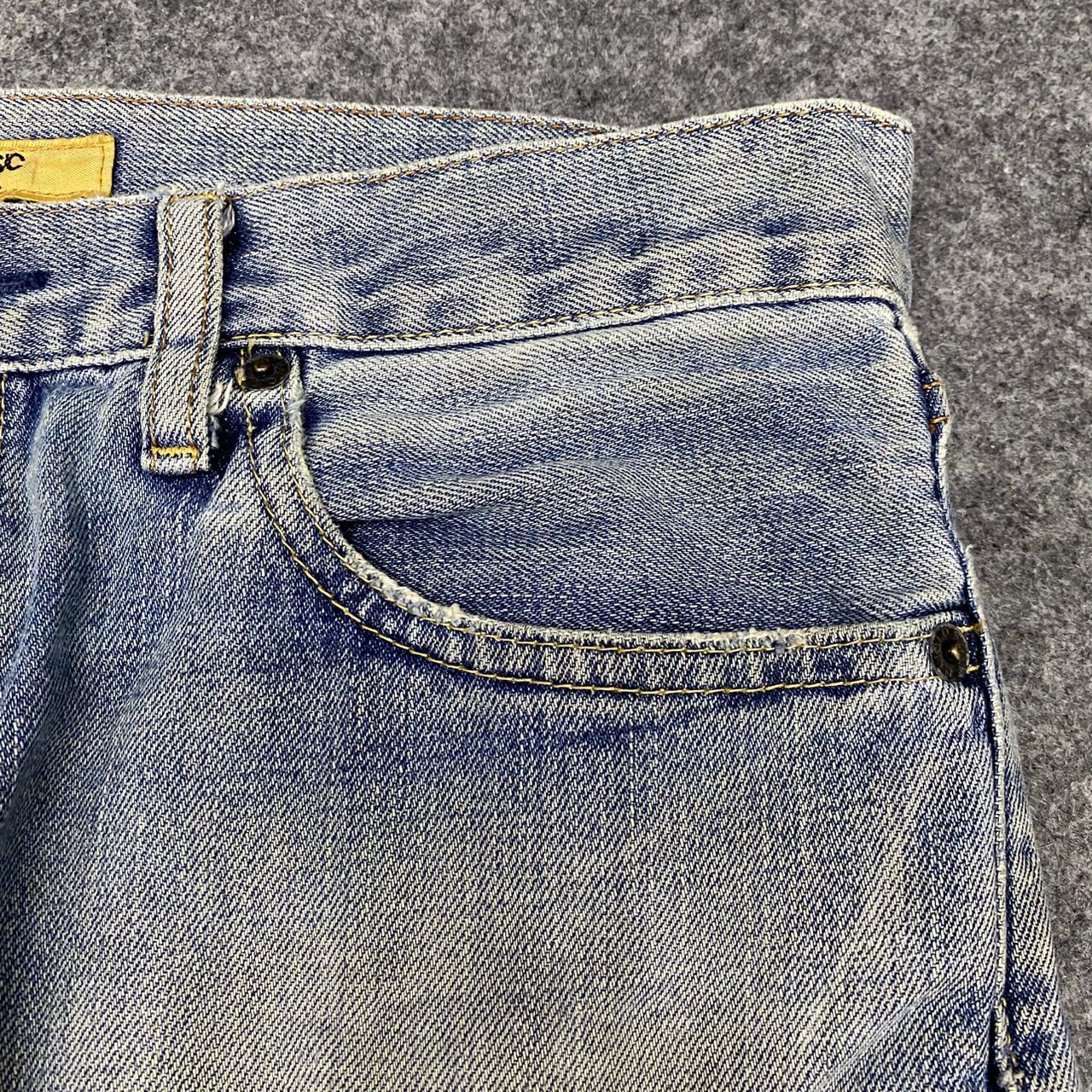 Japanese Brand Vintage Uniqlo Distressed Denim Kurt Cobain Style Size US 32 / EU 48 - 8 Thumbnail
