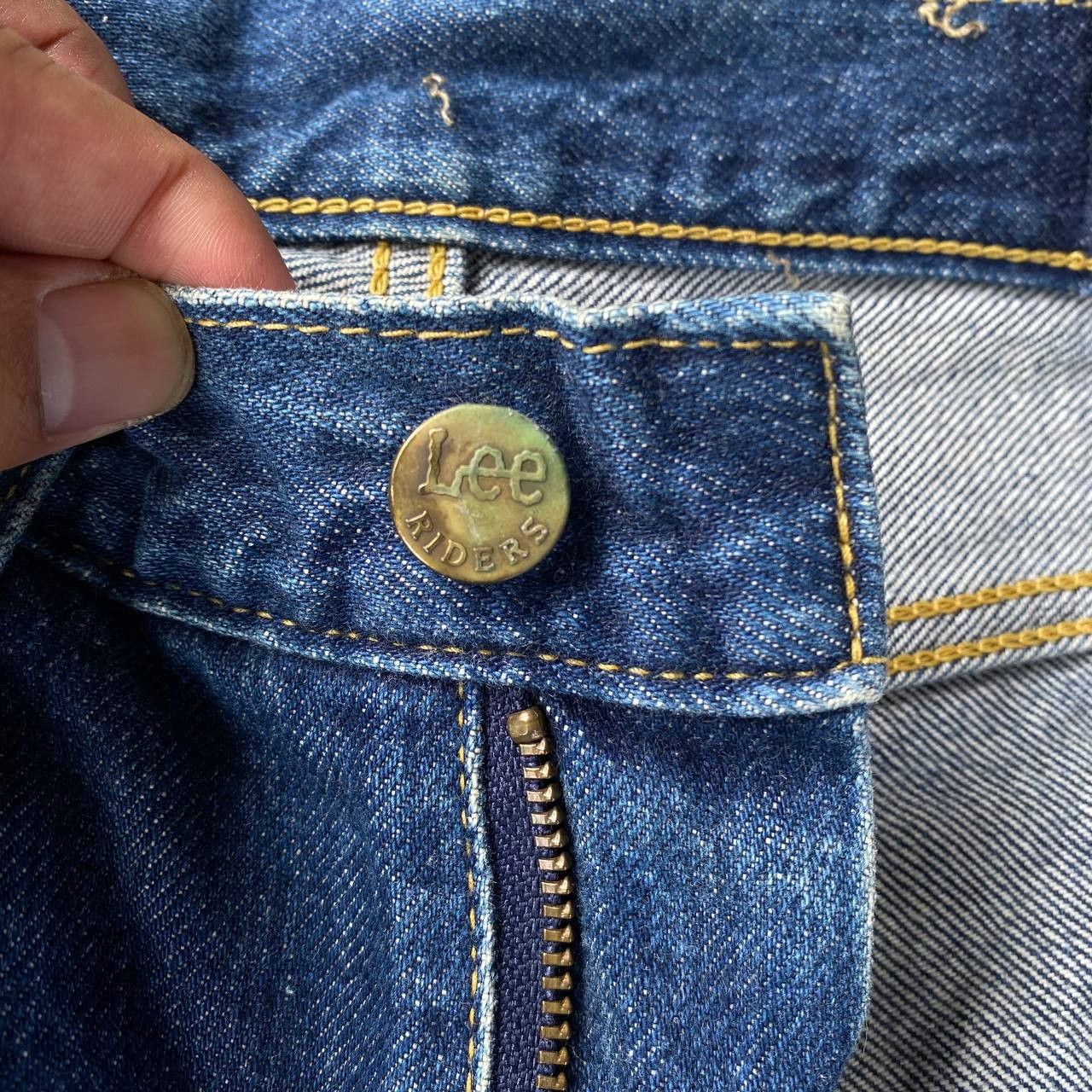 Lee × Vintage FLARED VINTAGE 90S LEE RIDERS BLUEWASH DENIM MADE IN JAPAN Size US 28 / EU 44 - 4 Thumbnail