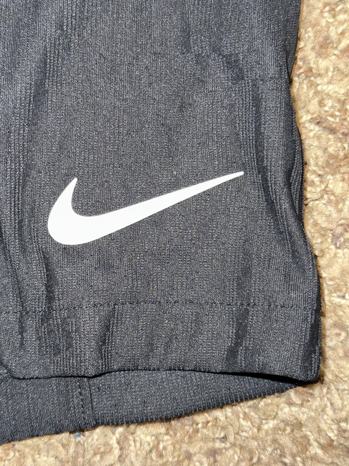 Nike Nike Women’s South Korea Away Soccer Short Size 26" / US 2 / IT 38 - 2 Thumbnail