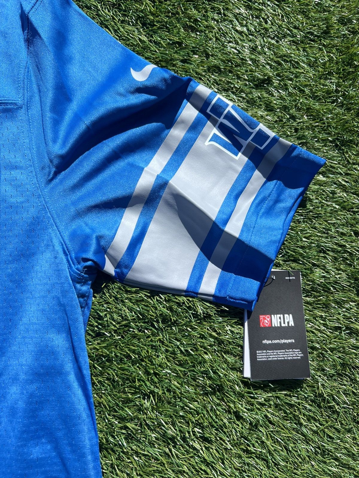Nike Men’s Large | Amon-Ra St. Brown Detroit Lions Nike NFL Size US L / EU 52-54 / 3 - 8 Thumbnail