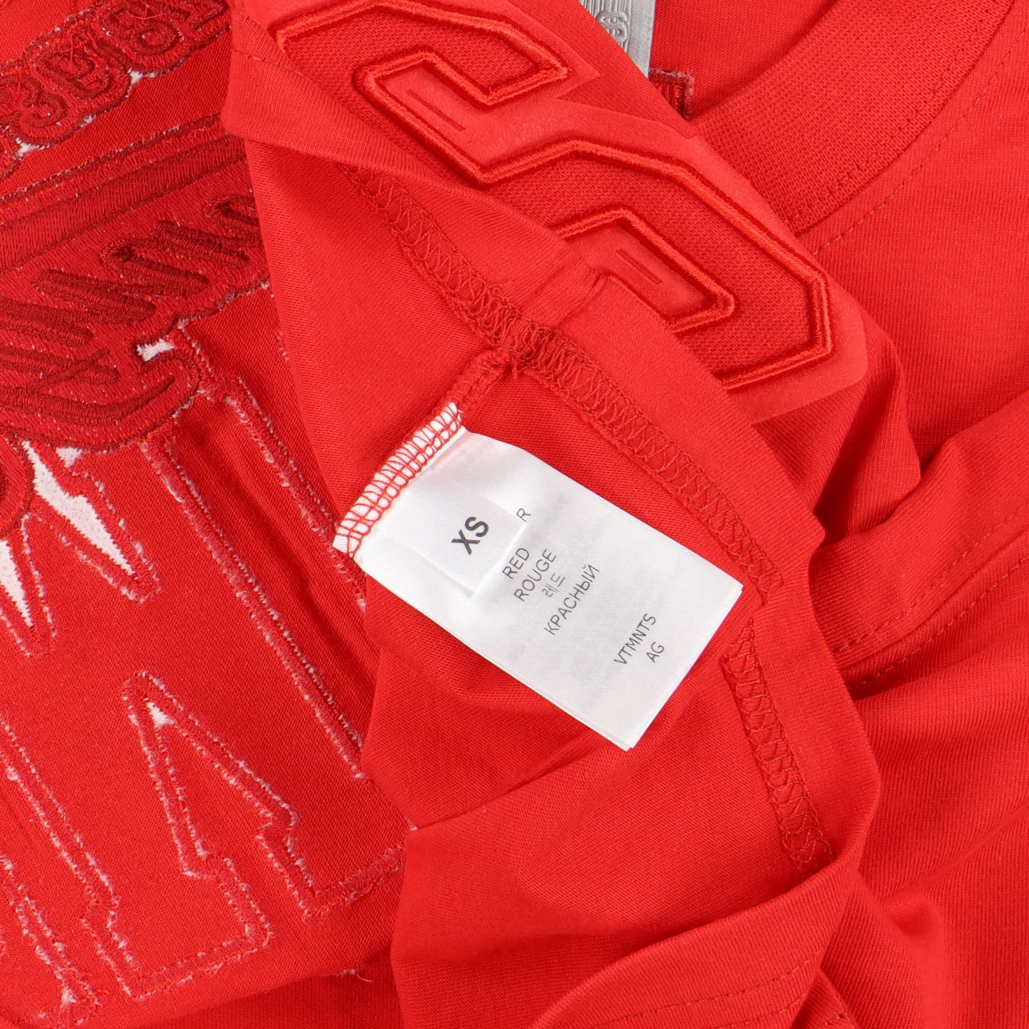 Vetements VTMNTS Red Embroidered College Logo Crop Top Size XS / US 0-2 / IT 36-38 - 7 Thumbnail