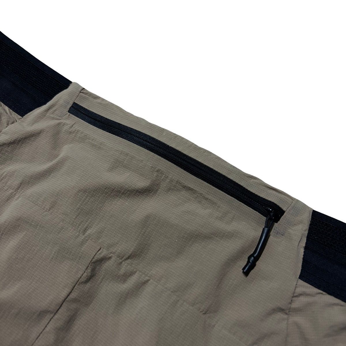 Arc'teryx Rare Sample Arc’teryx Norvan 5 Shorts Size US 28 / EU 44 - 11 Thumbnail