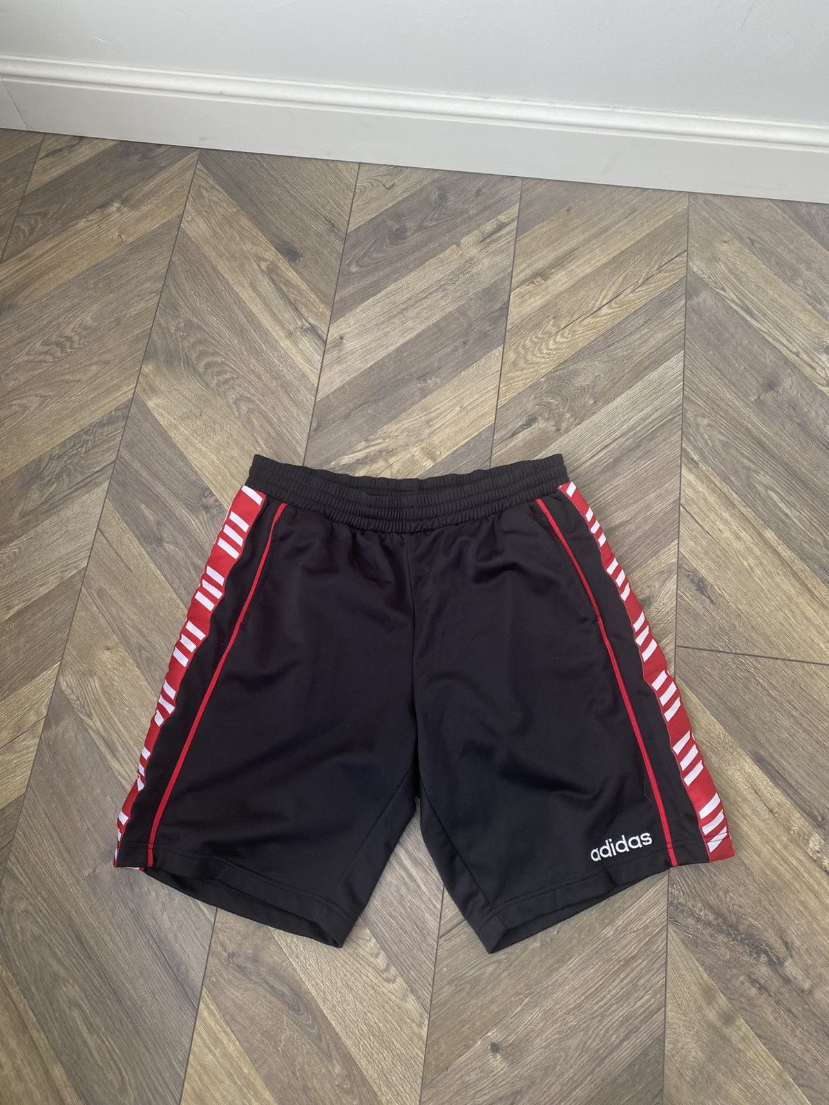 Adidas × Vintage Vintage Adidas 90s style shorts Size US 34 / EU 50 - 1 Thumbnail