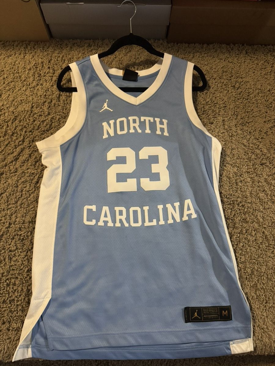 Jordan Brand Unc Jordan elite jersey. Size US M / EU 48-50 / 2 - 1 Thumbnail