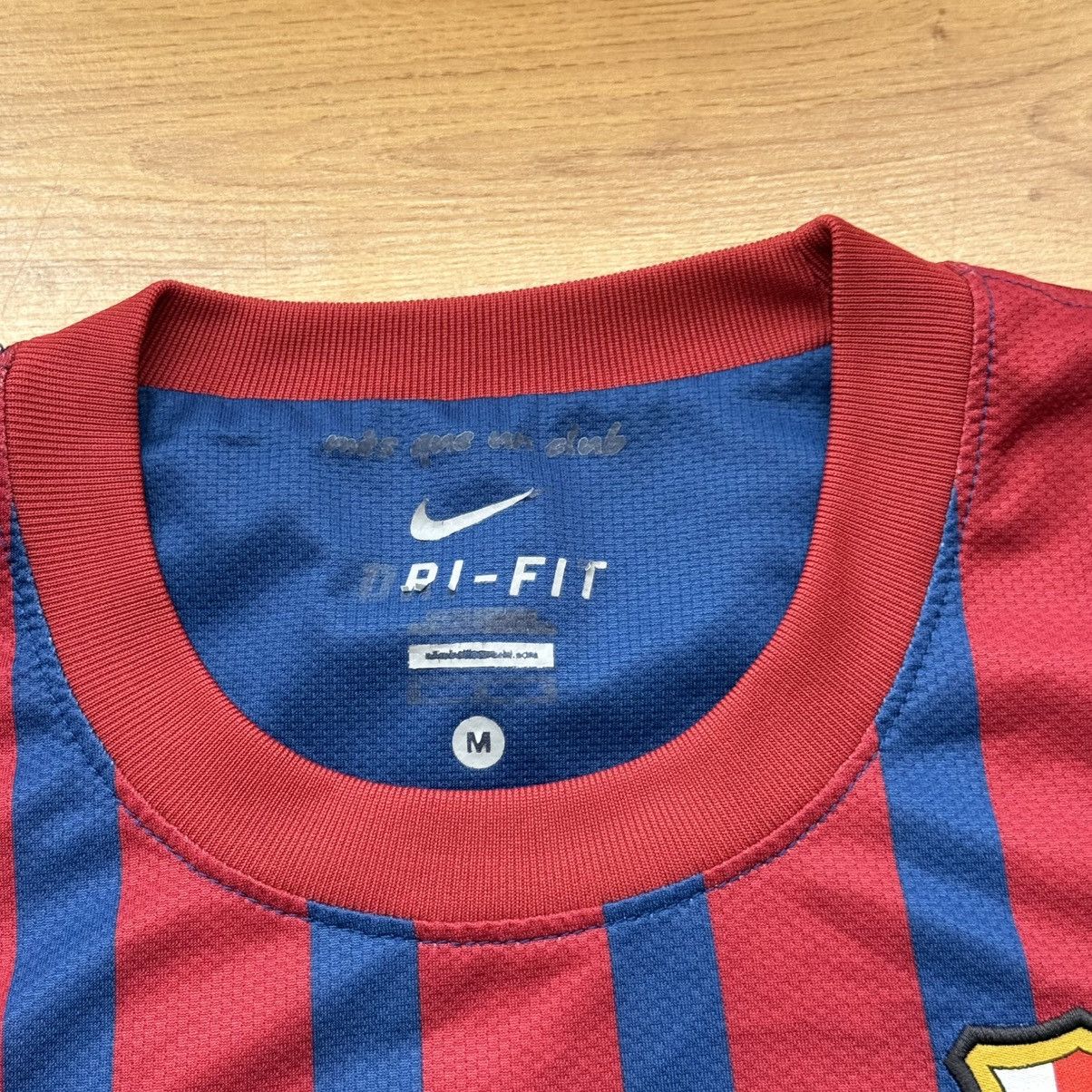 Nike Nike FC Barcelona Messi Football Shirt 2011/2012 Jersey Size US M / EU 48-50 / 2 - 5 Thumbnail