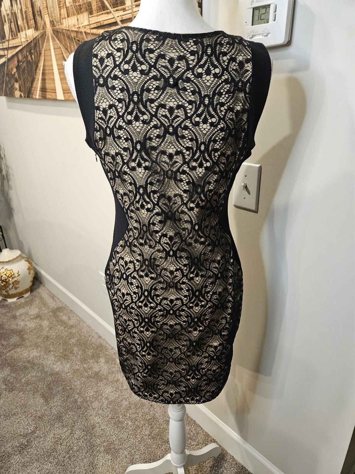 Designer Gianni Bini Women's Black Lace Dress Size S / US 4 / IT 40 - 3 Thumbnail