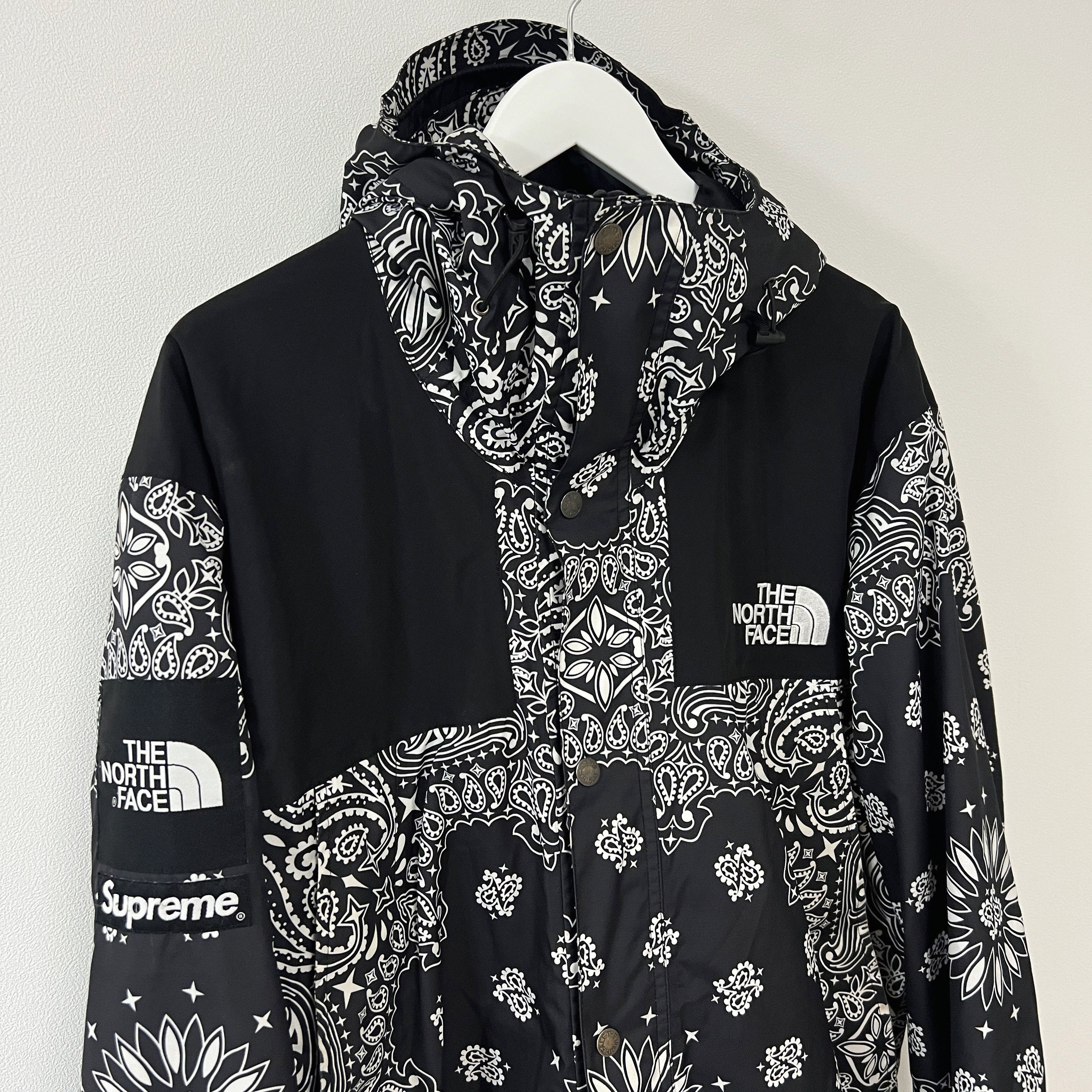Supreme × The North Face Supreme The North Face FW14 Bandana Mountain Jacket Black Size US XL / EU 56 / 4 - 3 Thumbnail