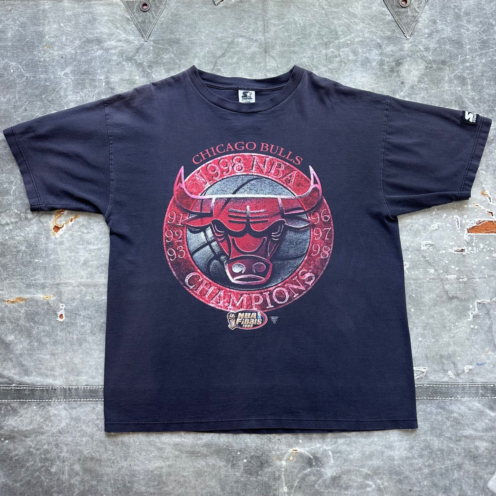 Vintage Vintage 1998 Starter Chicago Bulls NBA Champions Shirt Size US XL / EU 56 / 4 - 1 Thumbnail