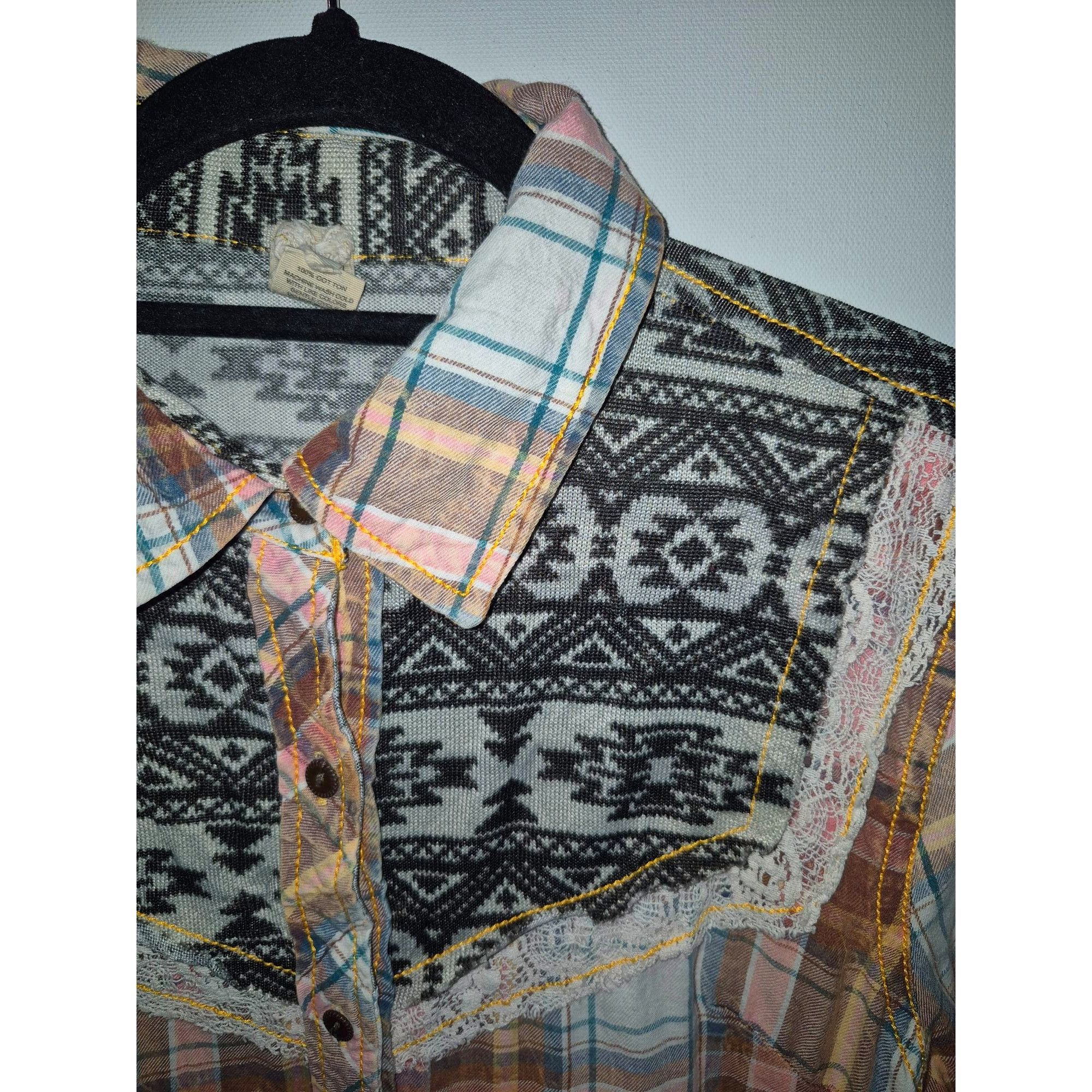 Vintage Gimmiks BKE Womens Plaid Button-Up Shirt Lace Aztec Small Size S / US 4 / IT 40 - 3 Thumbnail