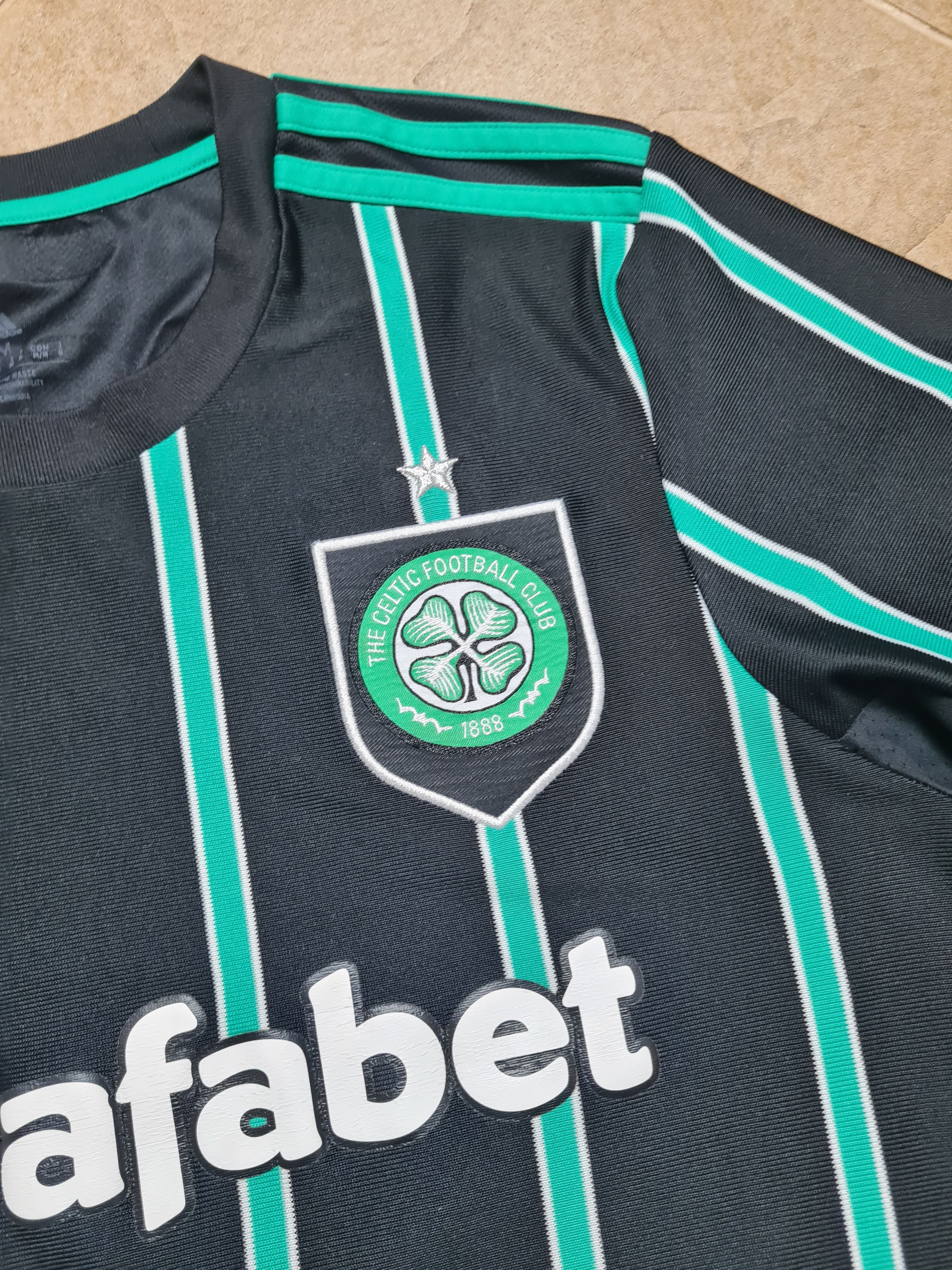 Adidas CELTIC 2022/2023 AWAY FOOTBALL SHIRT ADIDAS ADULT HA8326 Size US M / EU 48-50 / 2 - 13 Thumbnail