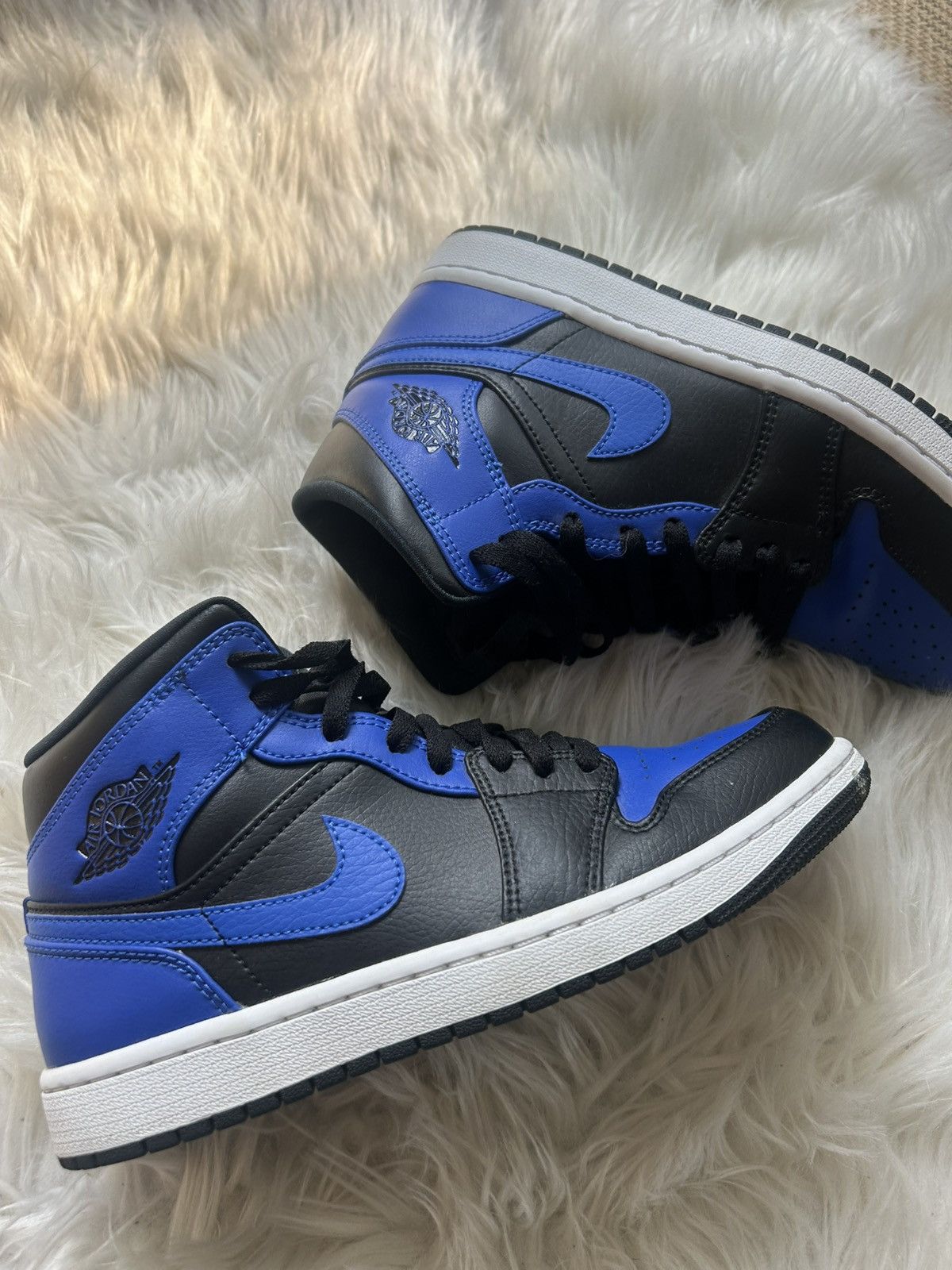 Jordan Brand Jordan 1 Mid - Hyper royal Size US 7.5 / EU 40-41 - 1 Thumbnail