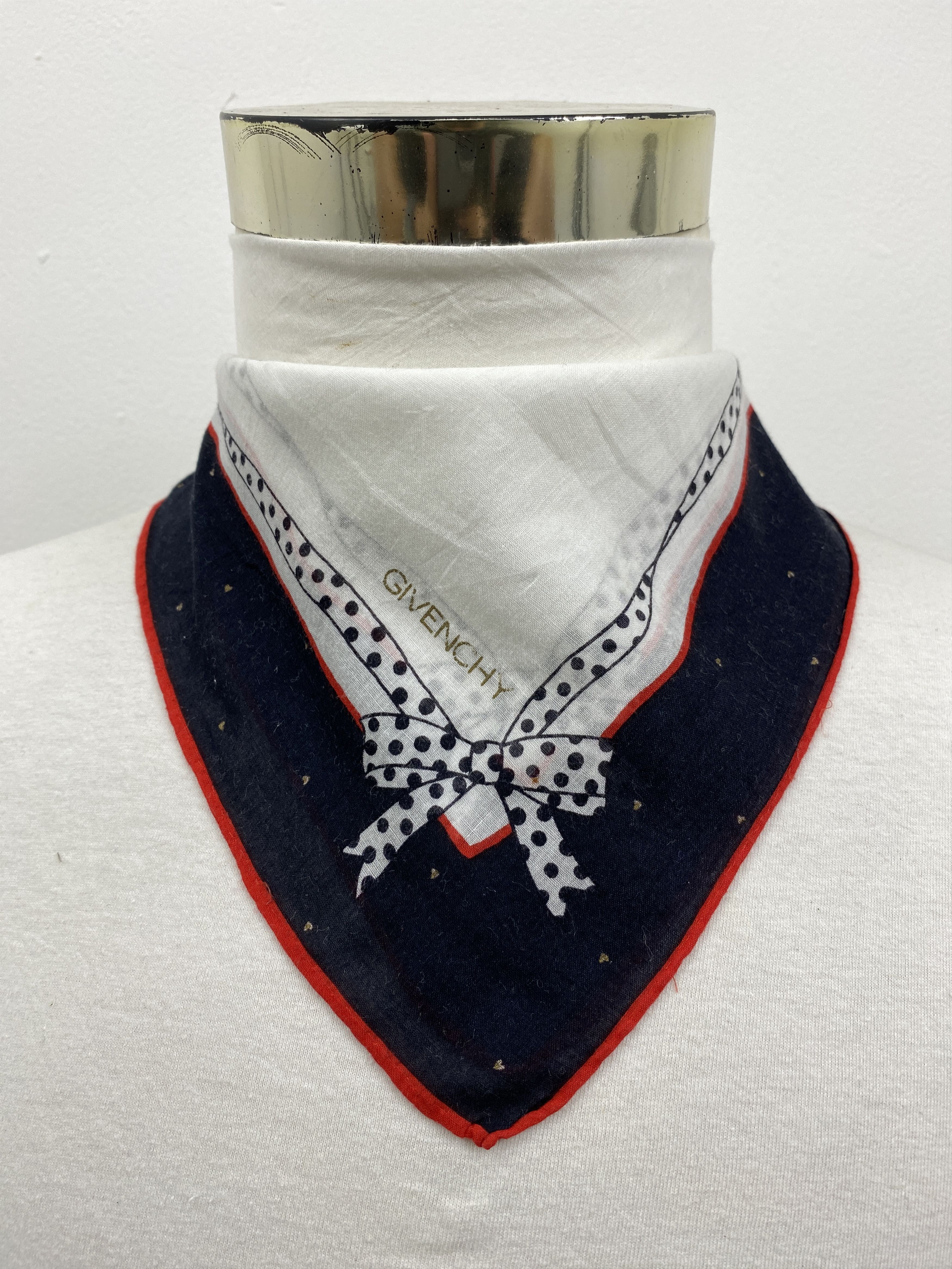 Givenchy Givenchy Bandana / Handkerchief HKC0393 Size ONE SIZE - 1 Thumbnail