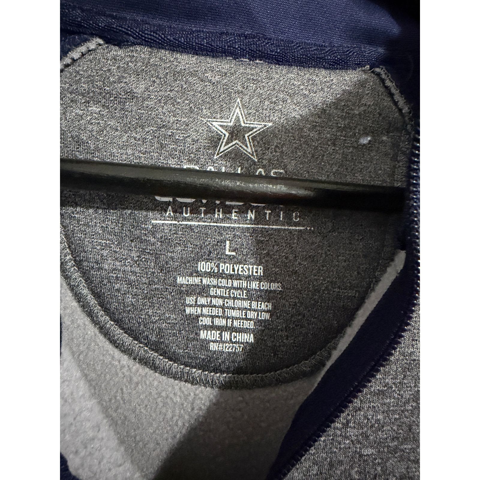 NFL Dallas Cowboys 1/4-Zip Sweatshirt Men's Size Large Size US L / EU 52-54 / 3 - 3 Thumbnail