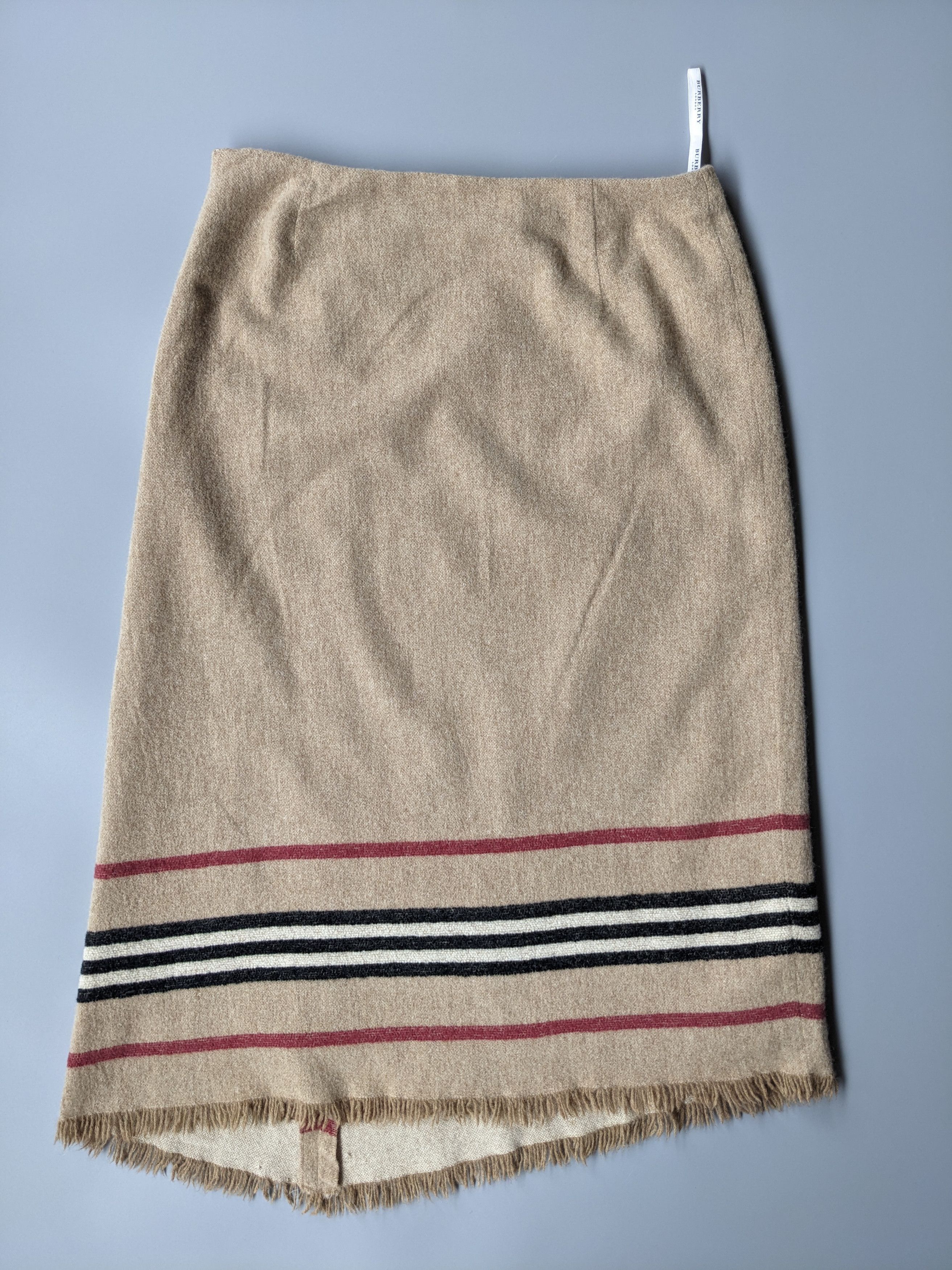 Burberry Burberry wool midi skirt Size 27" / US 4 / IT 40 - 2 Thumbnail