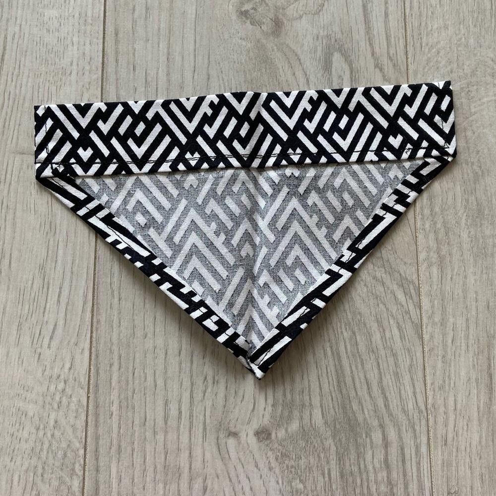 Designer Black and White Dog Bandana Size ONE SIZE - 3 Thumbnail