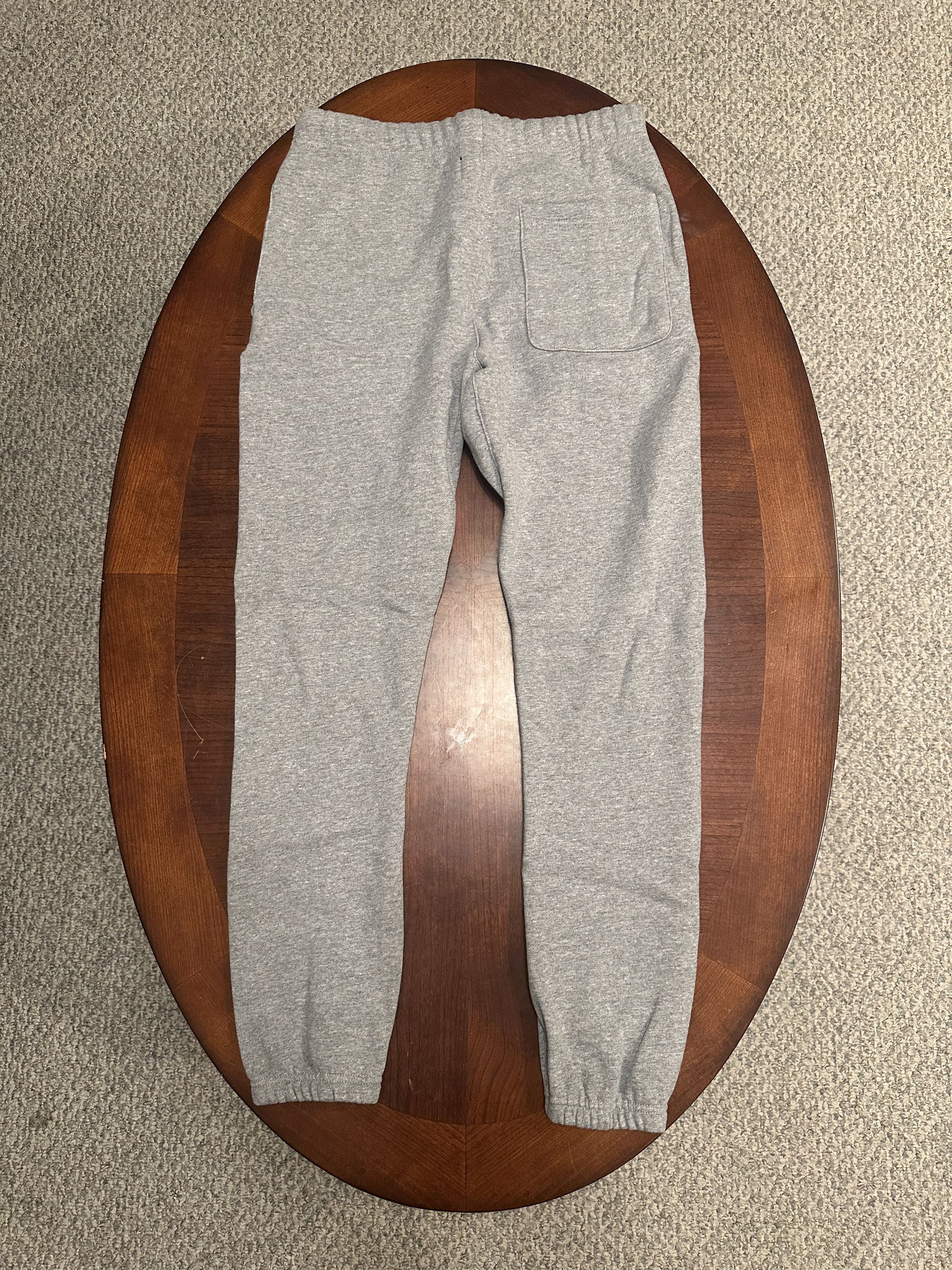 Essentials Sweatpant Size US 30 / EU 46 - 4 Thumbnail