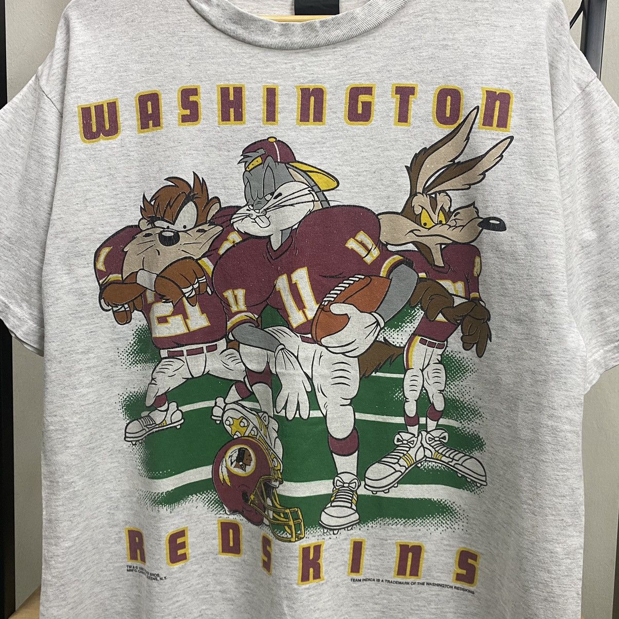 NFL VINTAGE 1993‼️Warner Bros X NFL Washington Redskins Tee Size US L / EU 52-54 / 3 - 5 Thumbnail