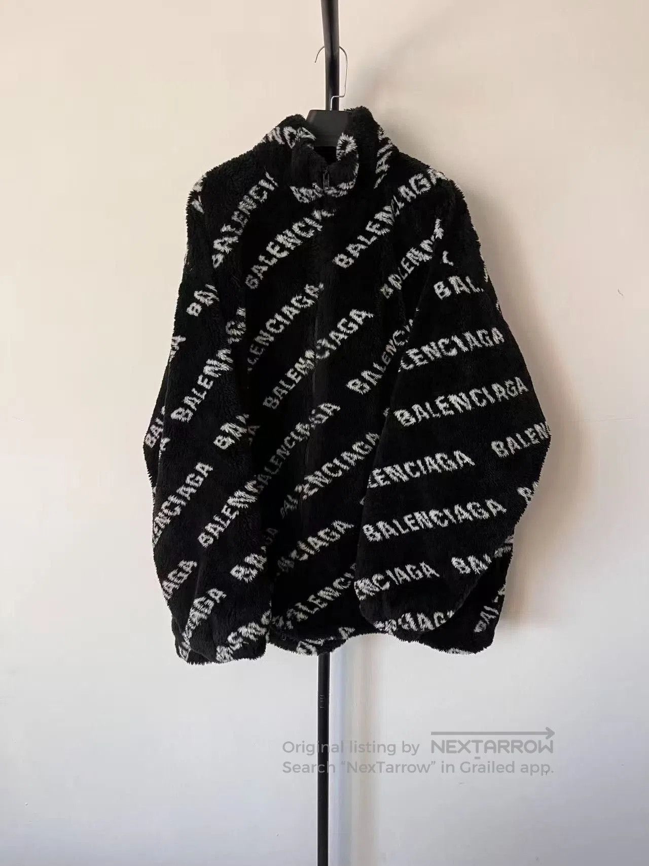 Balenciaga Balenciaga Logo All-Over Print Oversized Zip Jacket. Size US M / EU 48-50 / 2 - 1 Thumbnail