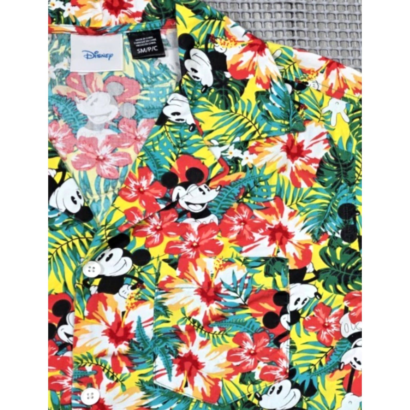 Disney Mickey Disney Mens Hawaiian Shirt S Floral Multicolor Tropical Camp Safari Size US S / EU 44-46 / 1 - 3 Thumbnail