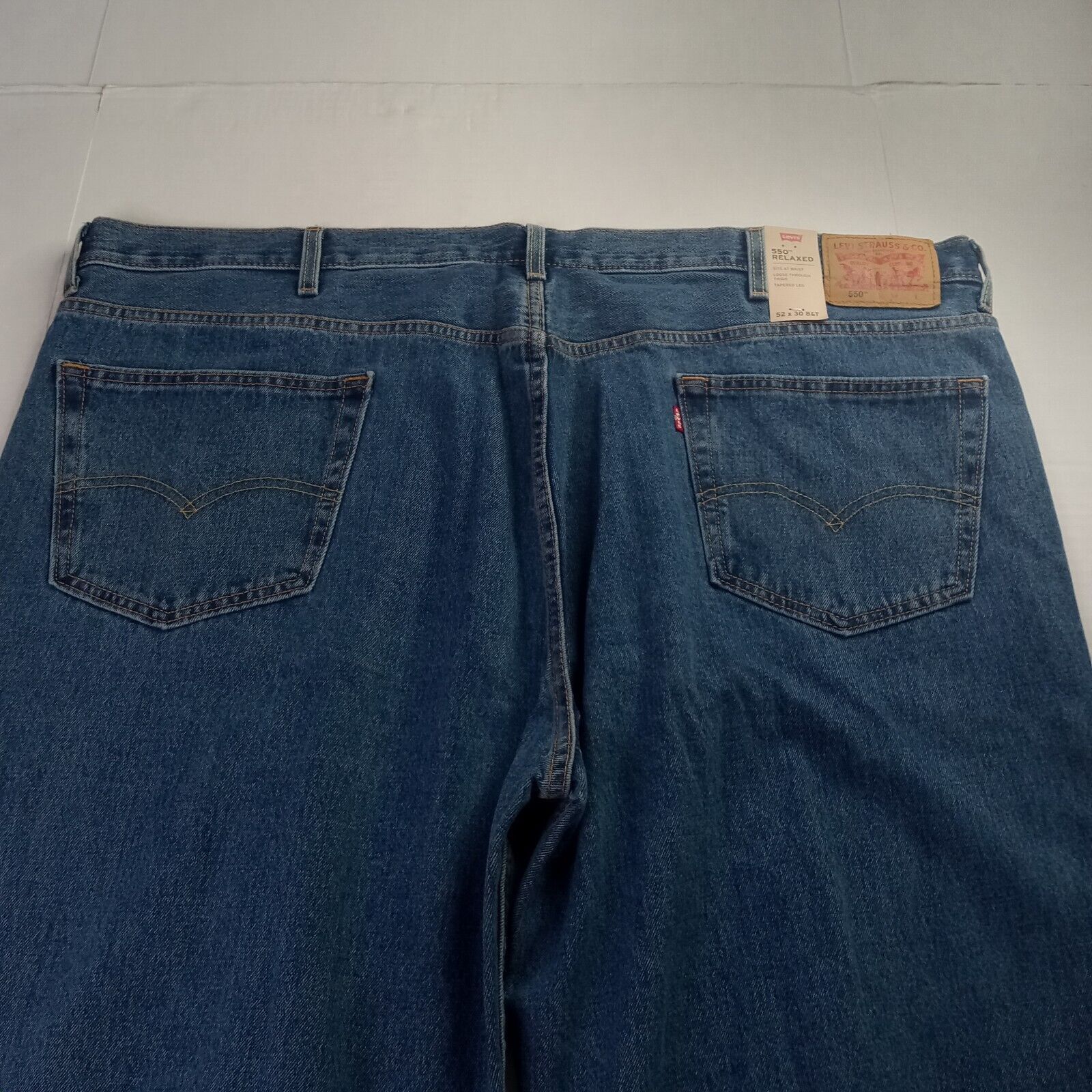 Levi's Levi's 550 Relaxed Jeans Men’s Size 52x30 Blue Loose Tapered Size US 44 / EU 60 - 7 Thumbnail