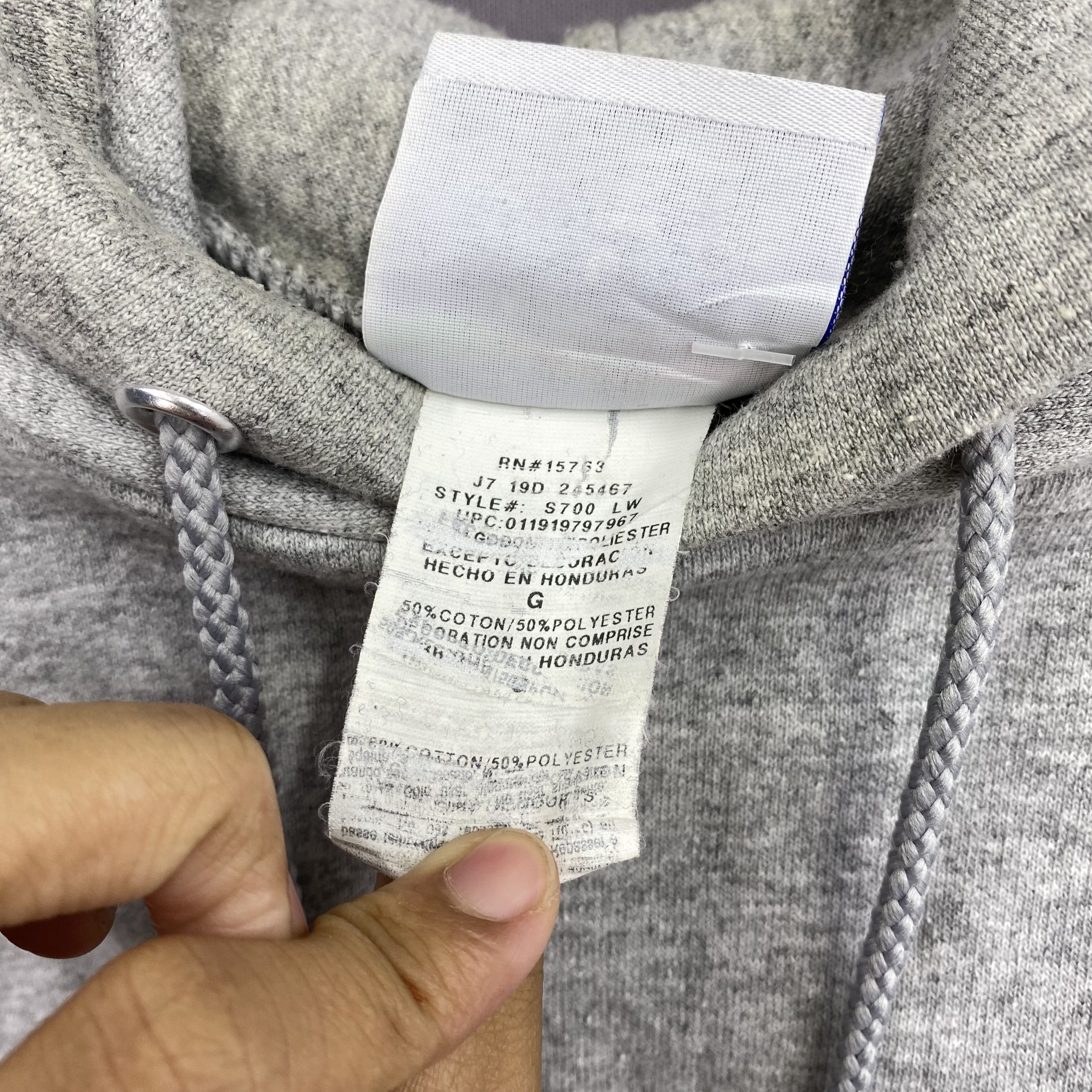Champion Vintage Champion Sweater Y2K Hoodie Sweatshirt Size L Jumper Size US L / EU 52-54 / 3 - 7 Thumbnail