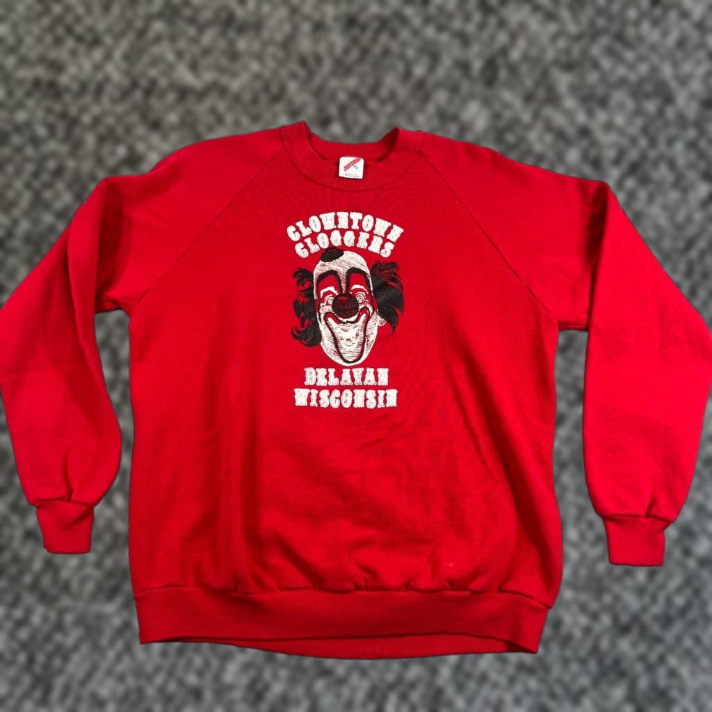 Jerzees Vintage Clown Sweatshirt Sz XL Cloggers Pullover Crewneck Red Wisconsin Size US XL / EU 56 / 4 - 1 Thumbnail