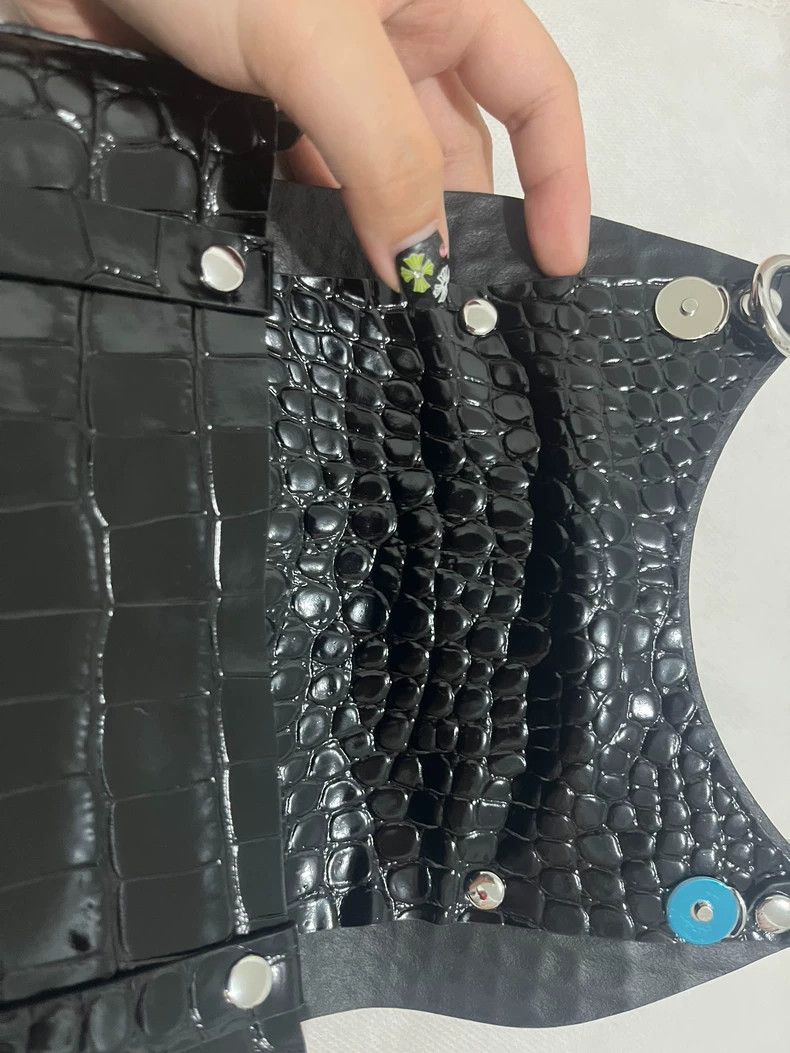 Vivienne Westwood Vivienne Westwood size os Crocodile pattern postman bag sho Size ONE SIZE - 3 Thumbnail