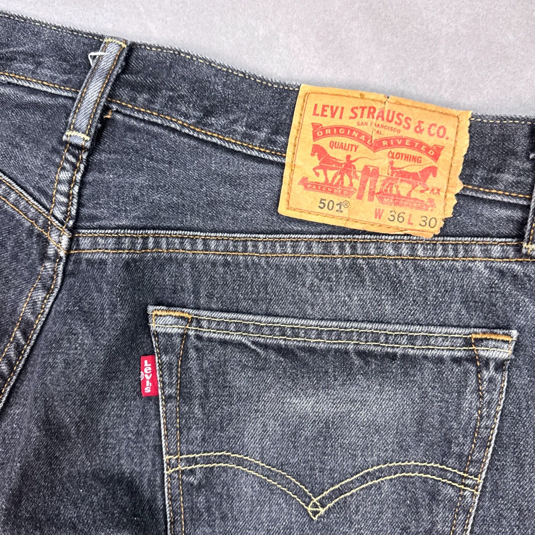 Levi's Levi's 501 Jeans Mens 36x30 Black Denim Button Fly Dark Faded Work Office Pants Straight Modern 5-Pocket Mens Regular Size Size US 36 / EU 52 - 6 Thumbnail