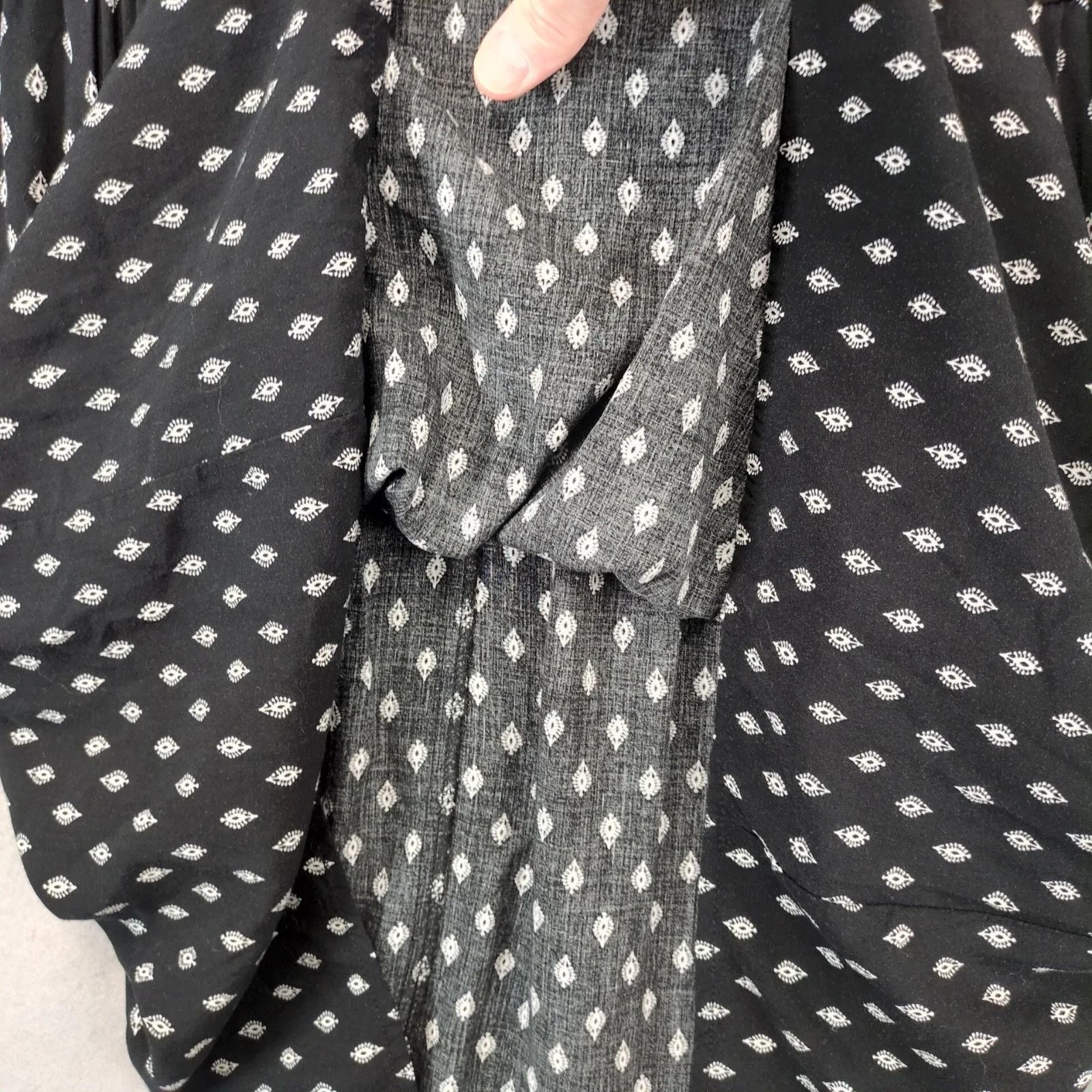 Old Navy Old Navy Black White Design Mini Dress Sz S Pleated Waist Size S / US 4 / IT 40 - 10 Thumbnail
