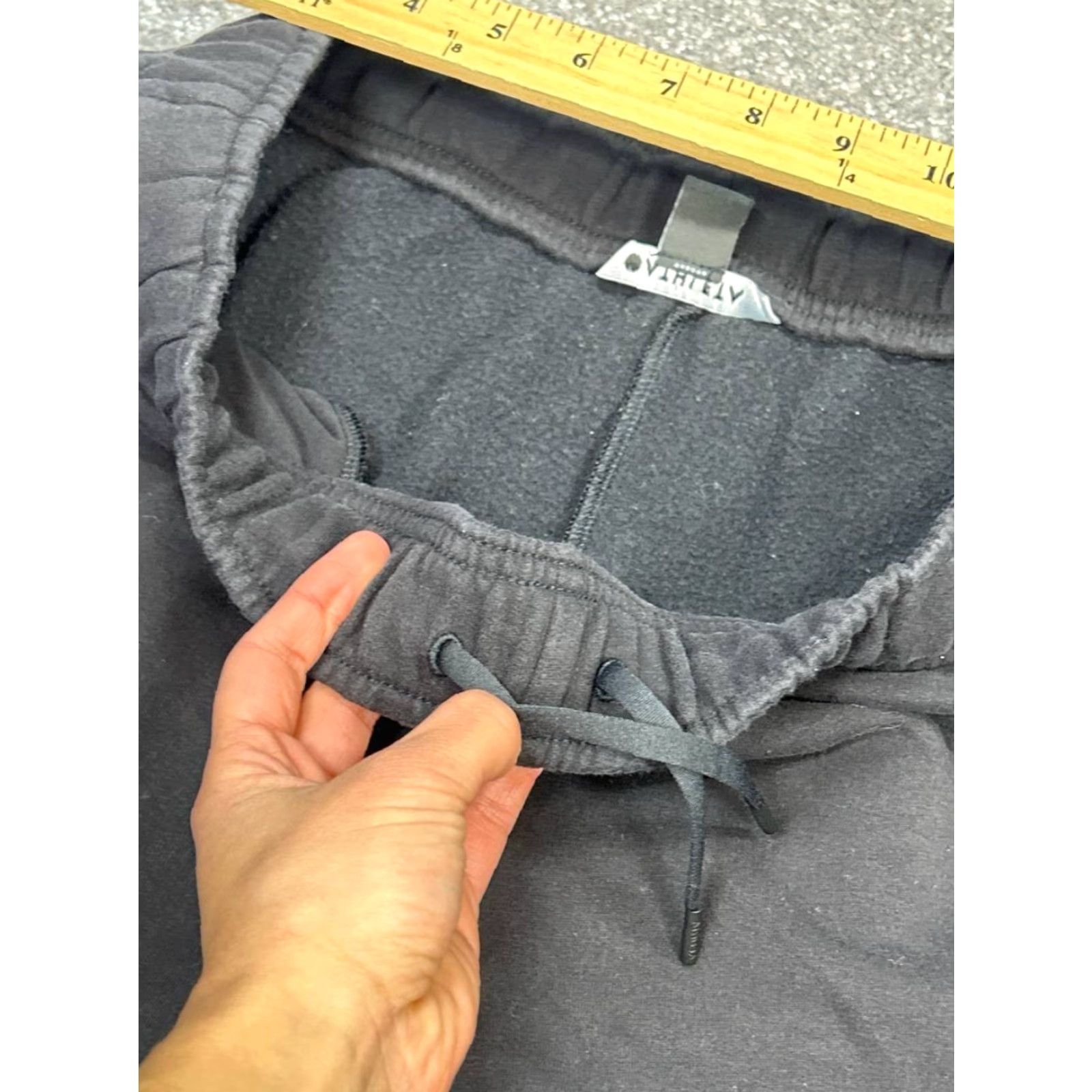 Athleta Athleta Sweatpants Mens Large Black Fleece Lined Cotton Stretch Tapered Leg Size US 33 - 7 Thumbnail