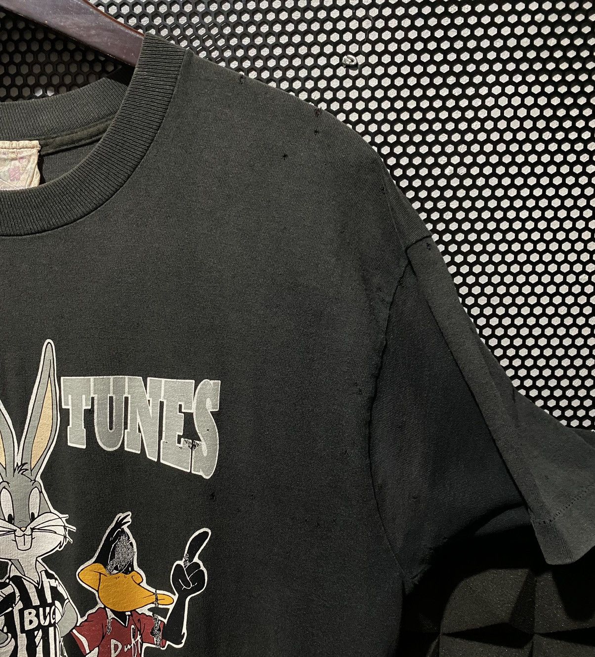 Fruit Of The Loom × Vintage Ac Milan, Juventus, Manchester United looney tunes vtg fotl Size US L / EU 52-54 / 3 - 15 Thumbnail
