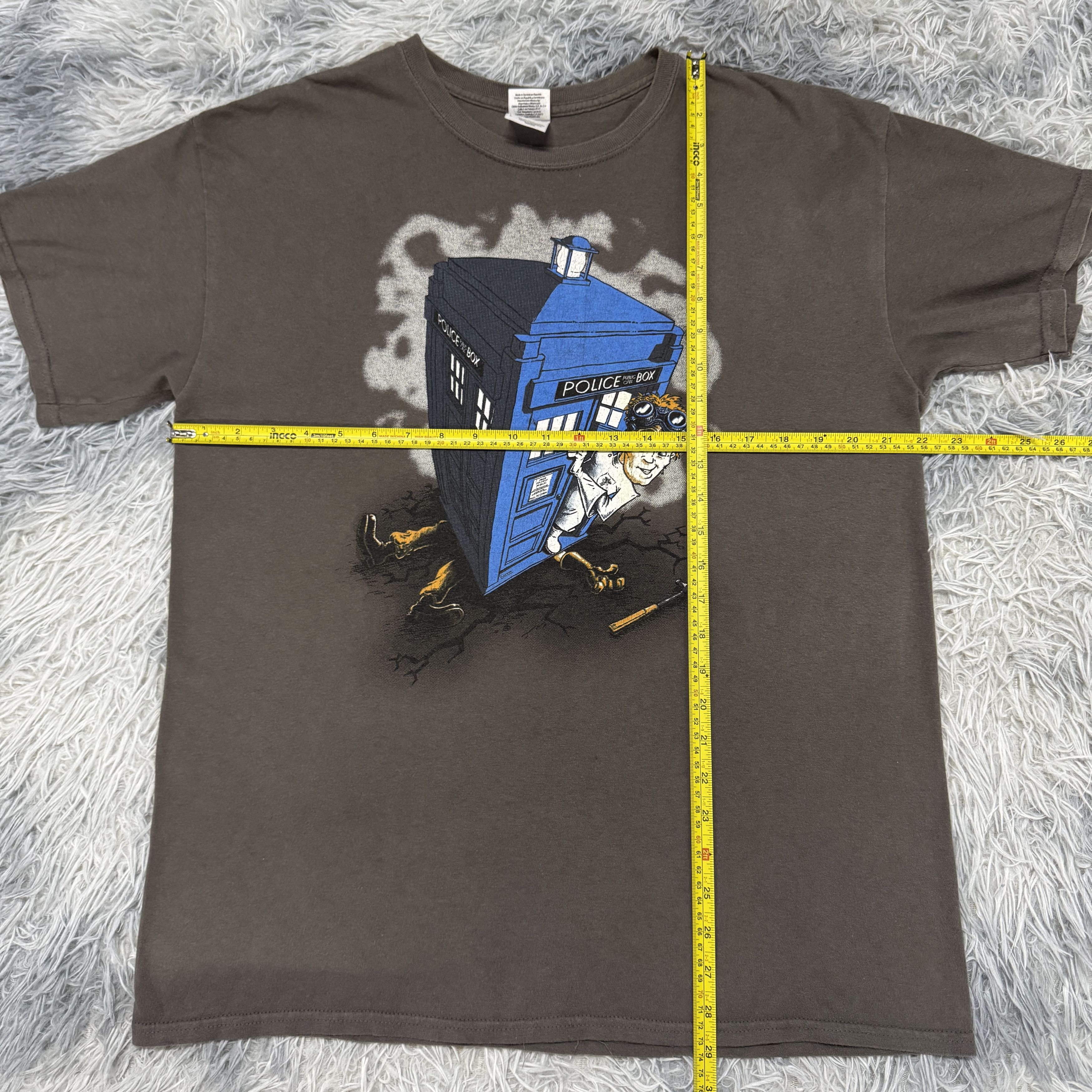 Vintage Vintage 00s Doctor Who Tardis Polis Box Graphic Tshirt Size US L / EU 52-54 / 3 - 4 Thumbnail