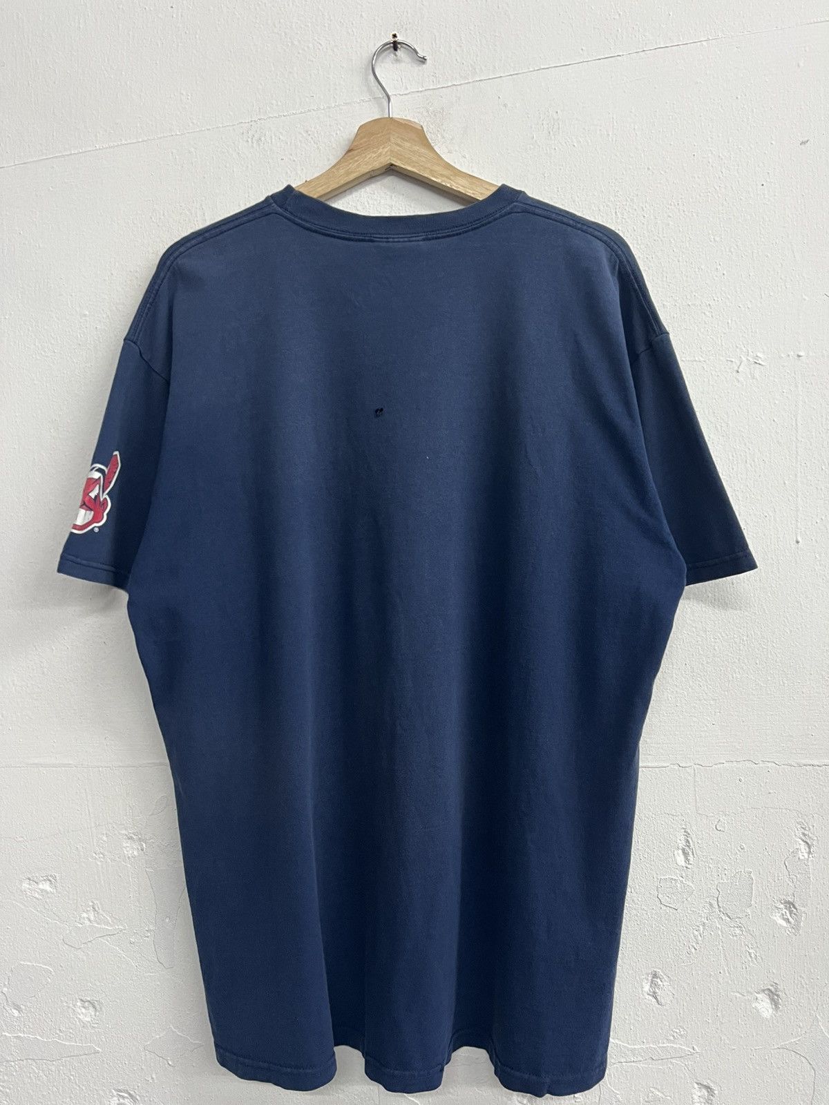 MLB × Nike × Vintage Vintage Rare Y2K Nike Indians MLB Tee Size US L / EU 52-54 / 3 - 13 Thumbnail