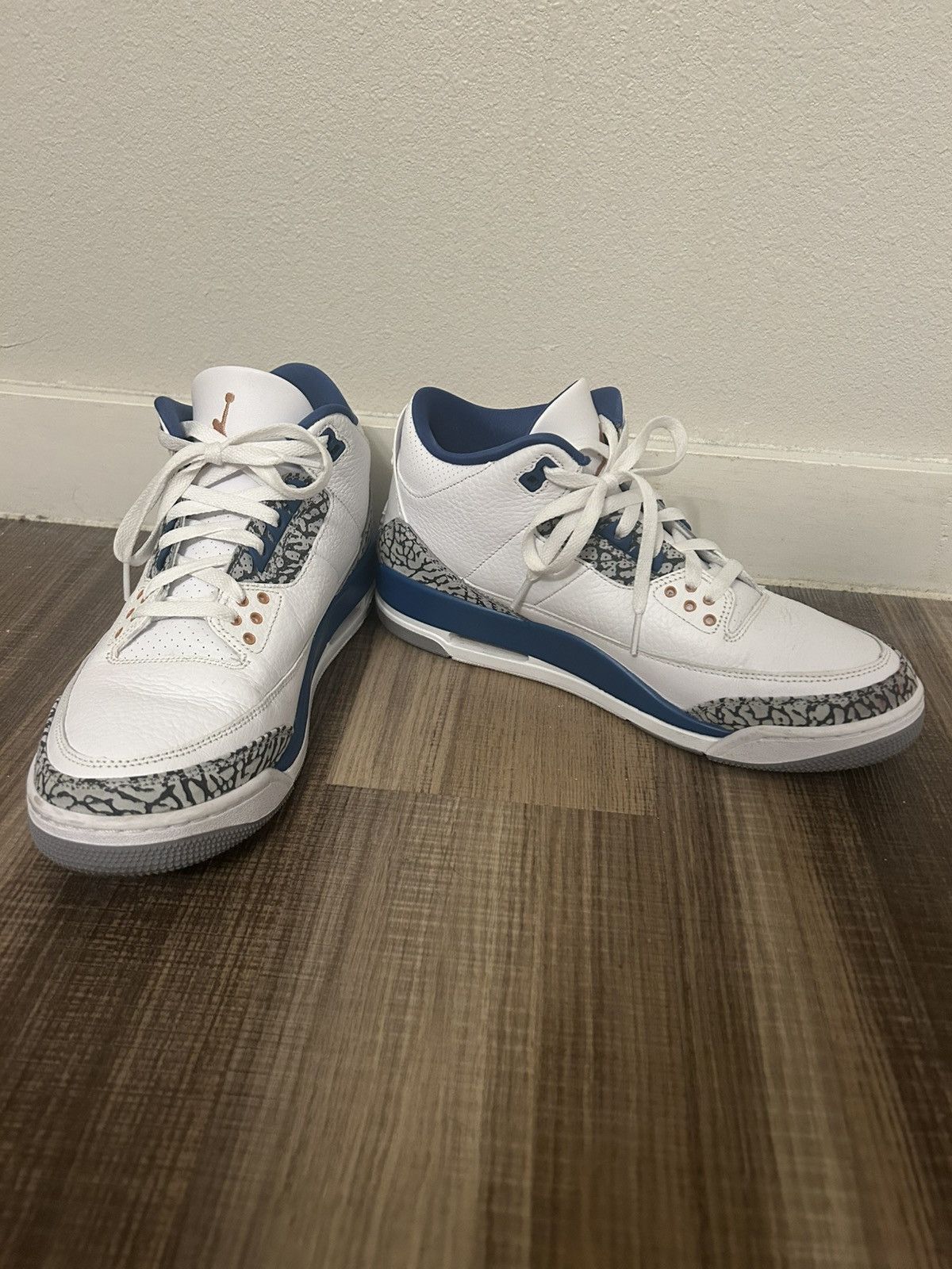 Jordan Brand Jordan 3 Retro Wizards Size US 10.5 / EU 43-44 - 2 Thumbnail