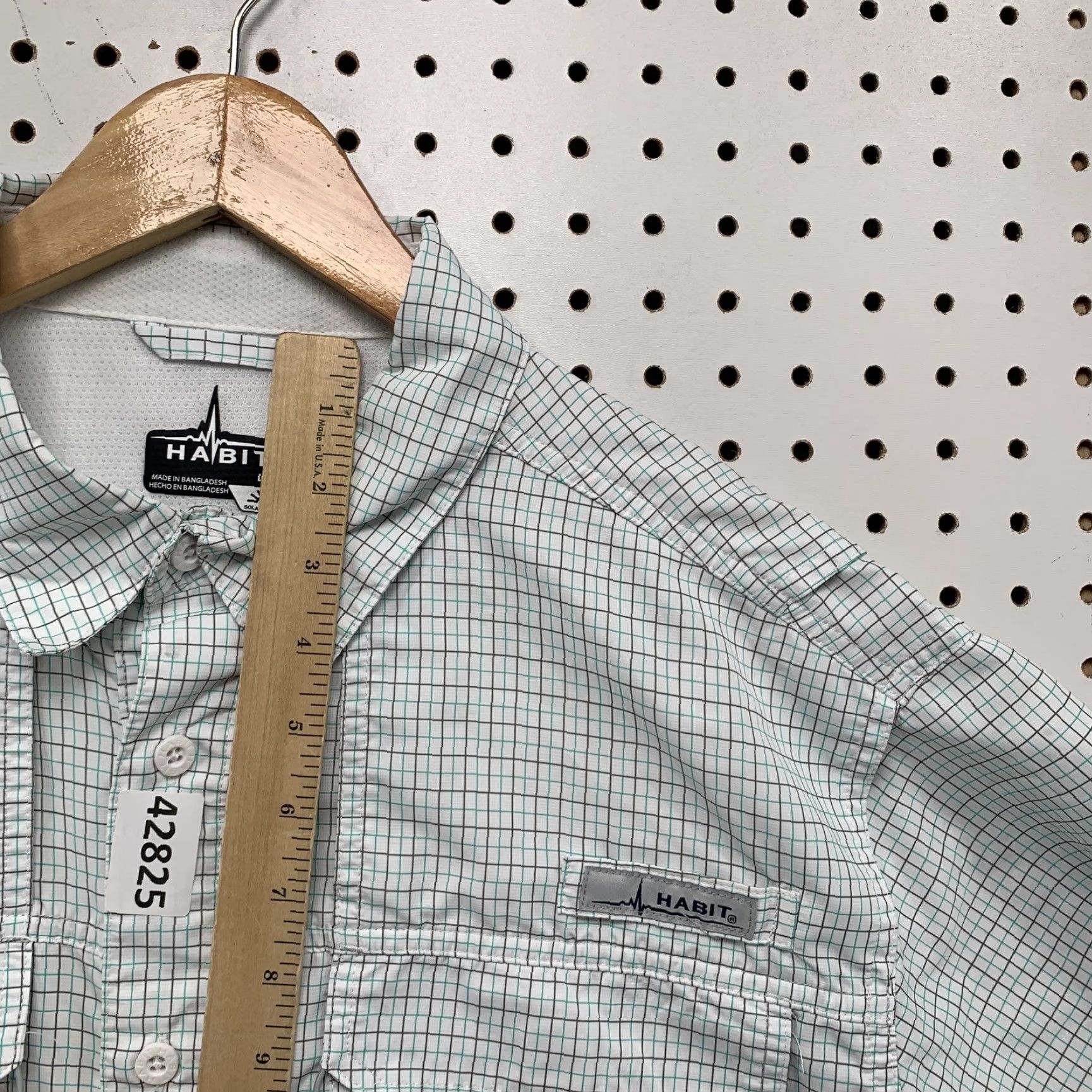 Habitat HABIT Plaid Button-Up Shirt Short Sleeve Men’s Large White Outdoor Casual Shirt Men Size US L / EU 52-54 / 3 - 5 Thumbnail