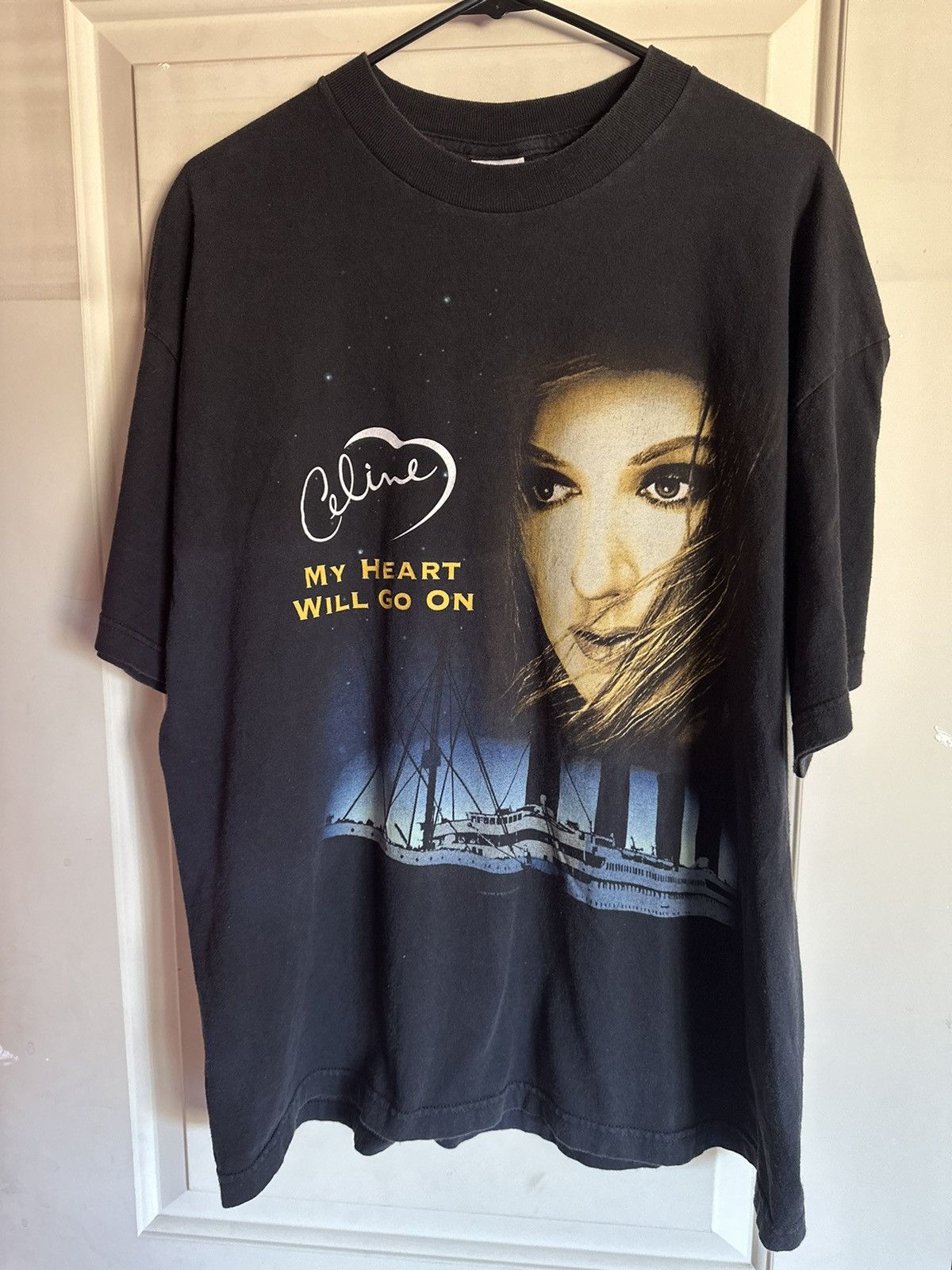 Vintage Celine 1997 My Heart Will Go On tour tee Size US XL / EU 56 / 4 - 1 Thumbnail