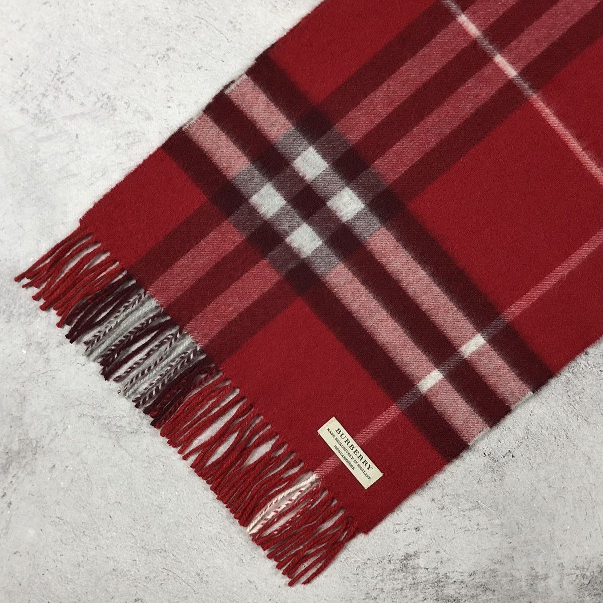 Burberry Burberry Cashmere Scarf Red Nova Check Size ONE SIZE - 3 Thumbnail