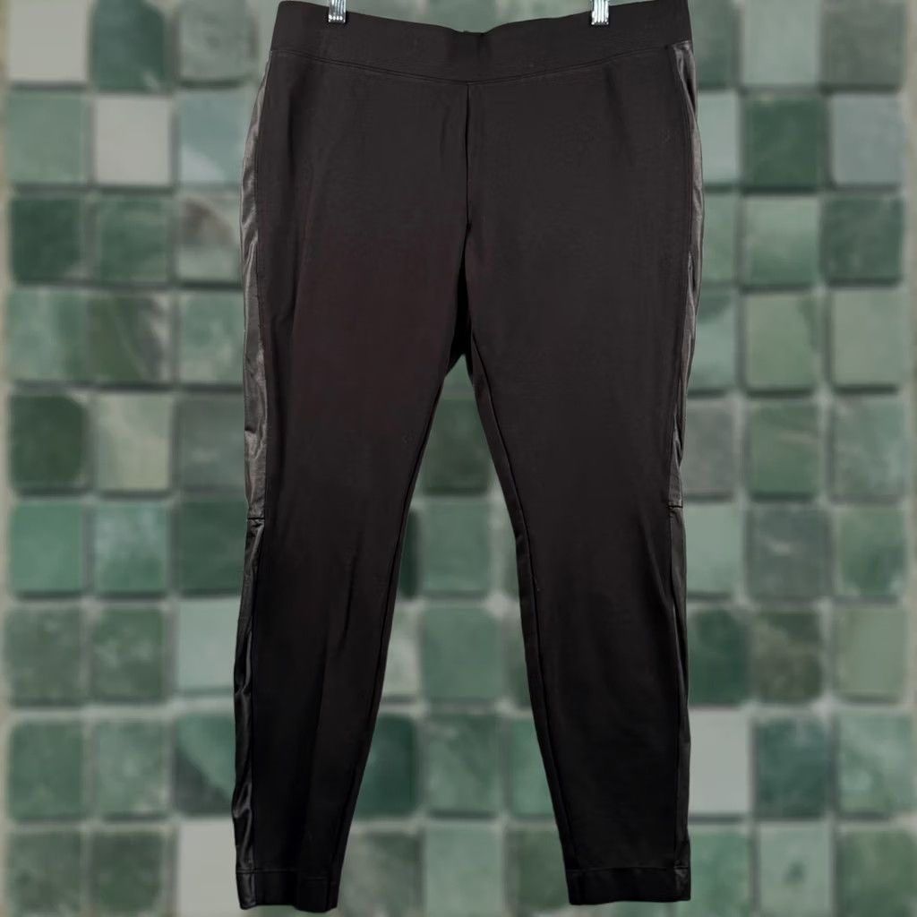 White House Black Market WHBM Leggings Black Faux Leather Side Panels Biker Moto Ponte Knit Elastic Waist L Womens Size 36" / US 14 / IT 50 - 1 Thumbnail