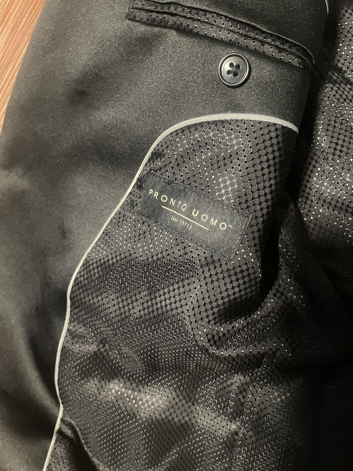 Pronto Uomo Tuxedo Size 40L - 3 Thumbnail